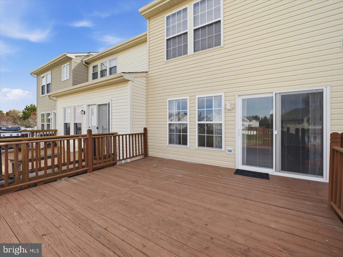 WELLINGTON TRACE - Residential