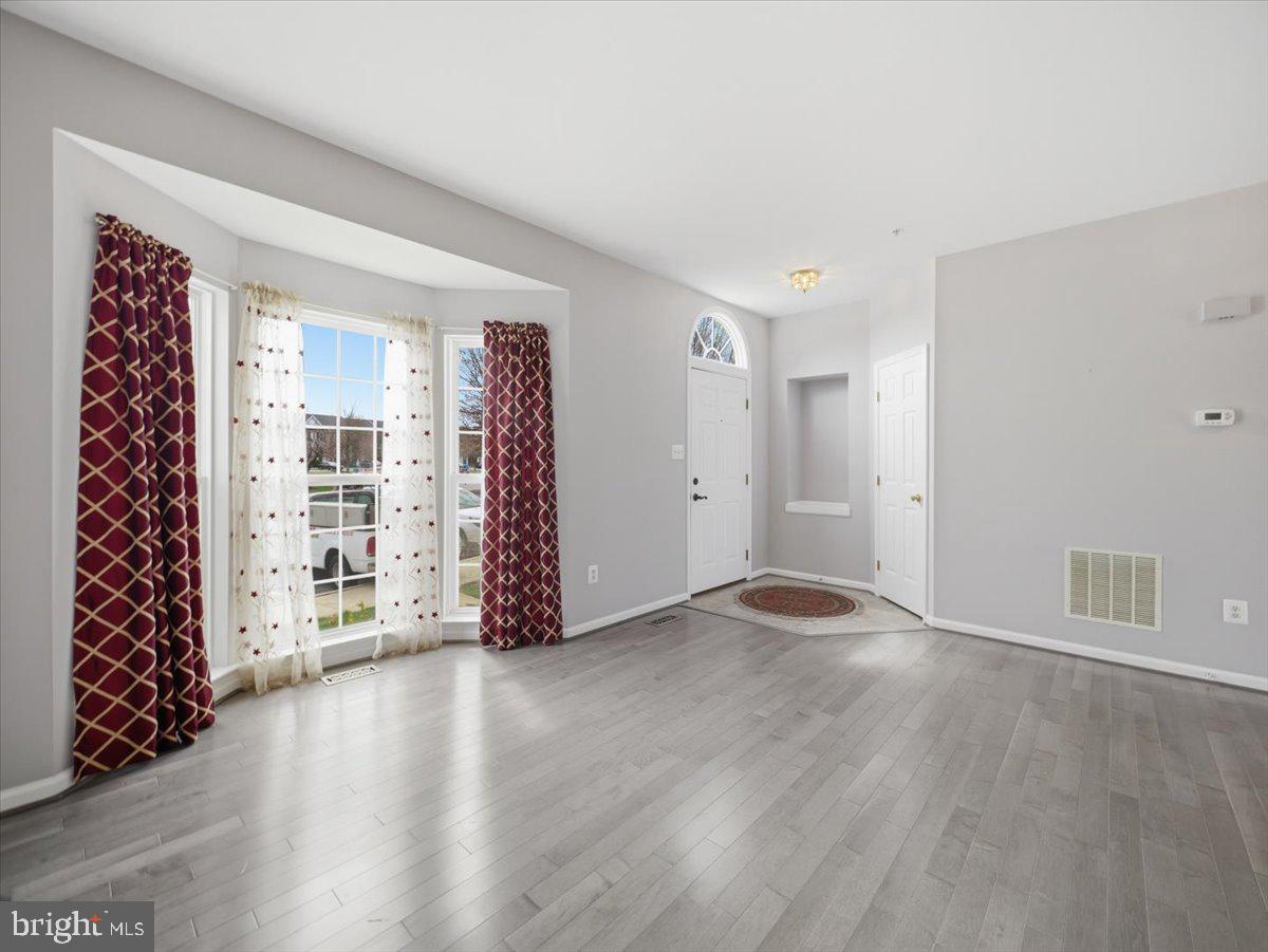 WELLINGTON TRACE - Residential