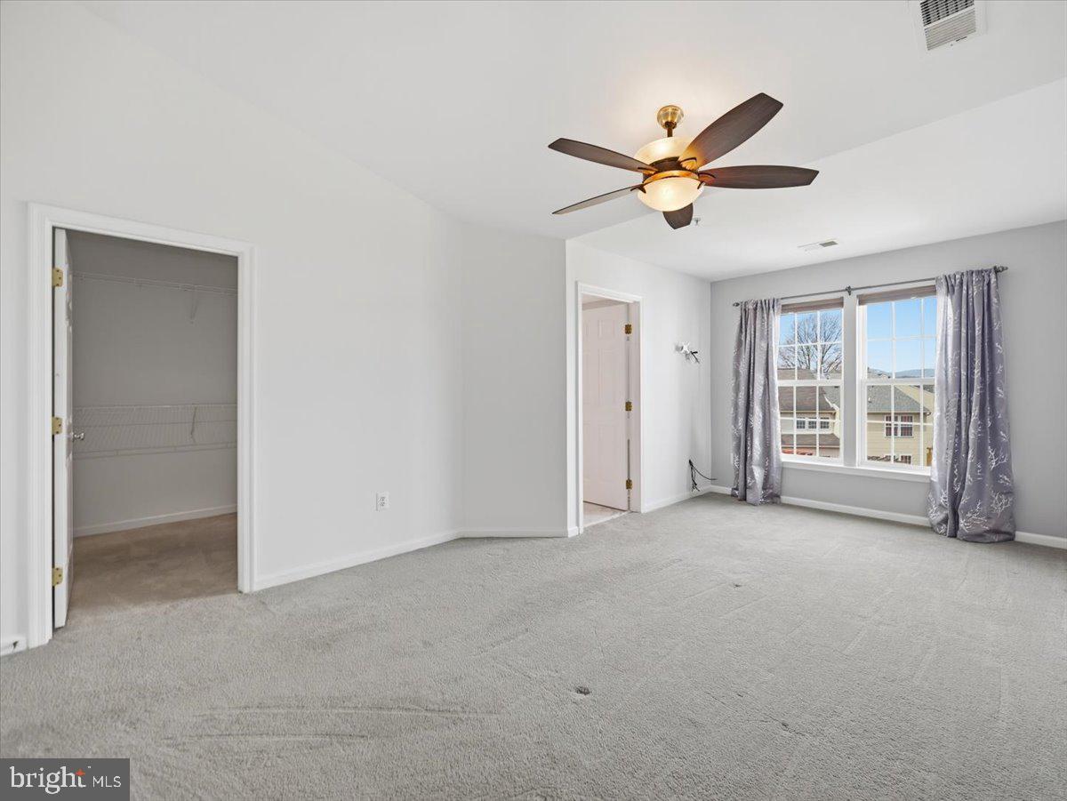 WELLINGTON TRACE - Residential