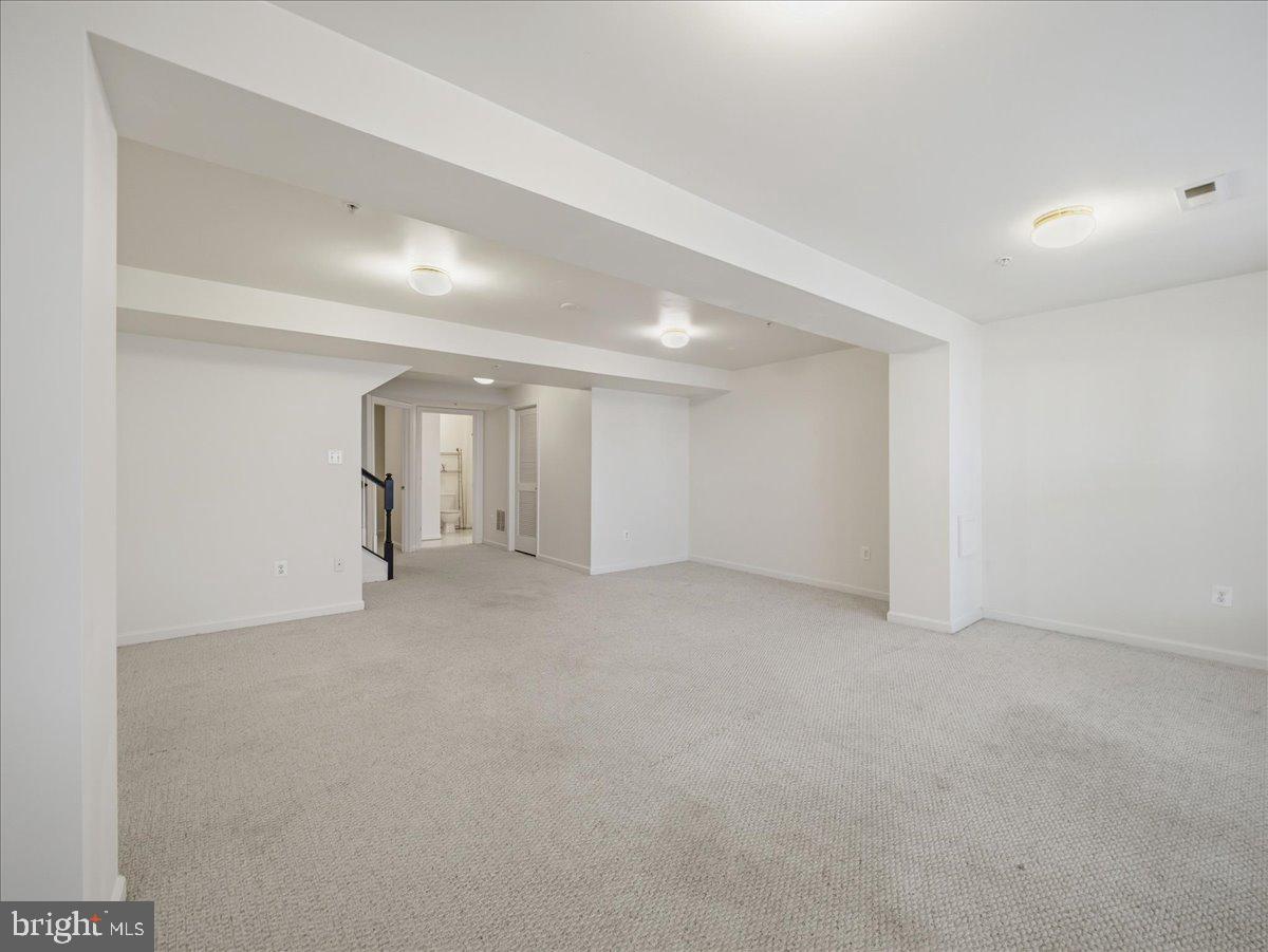 WELLINGTON TRACE - Residential