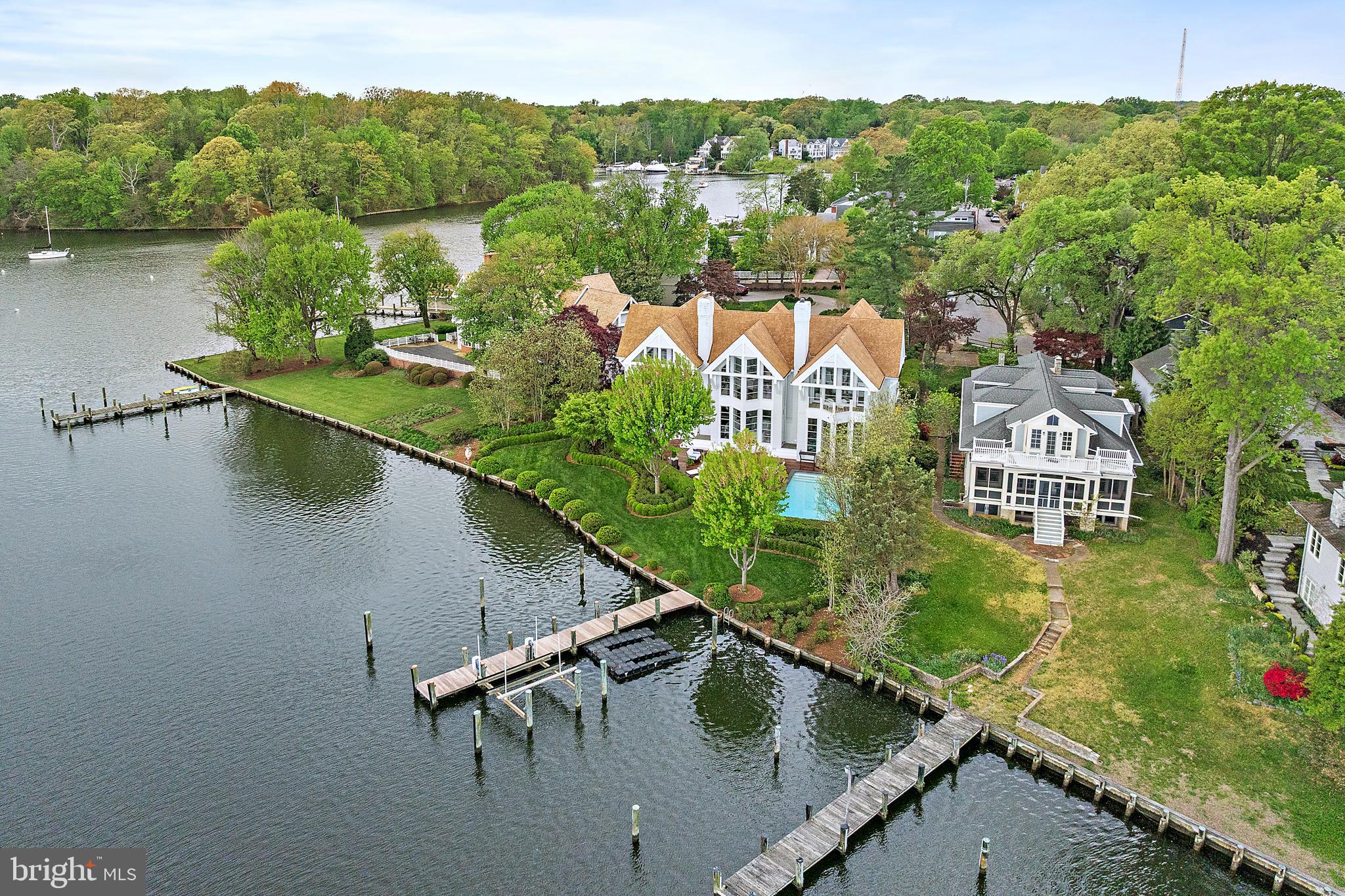 MURRAY HILL - Residential