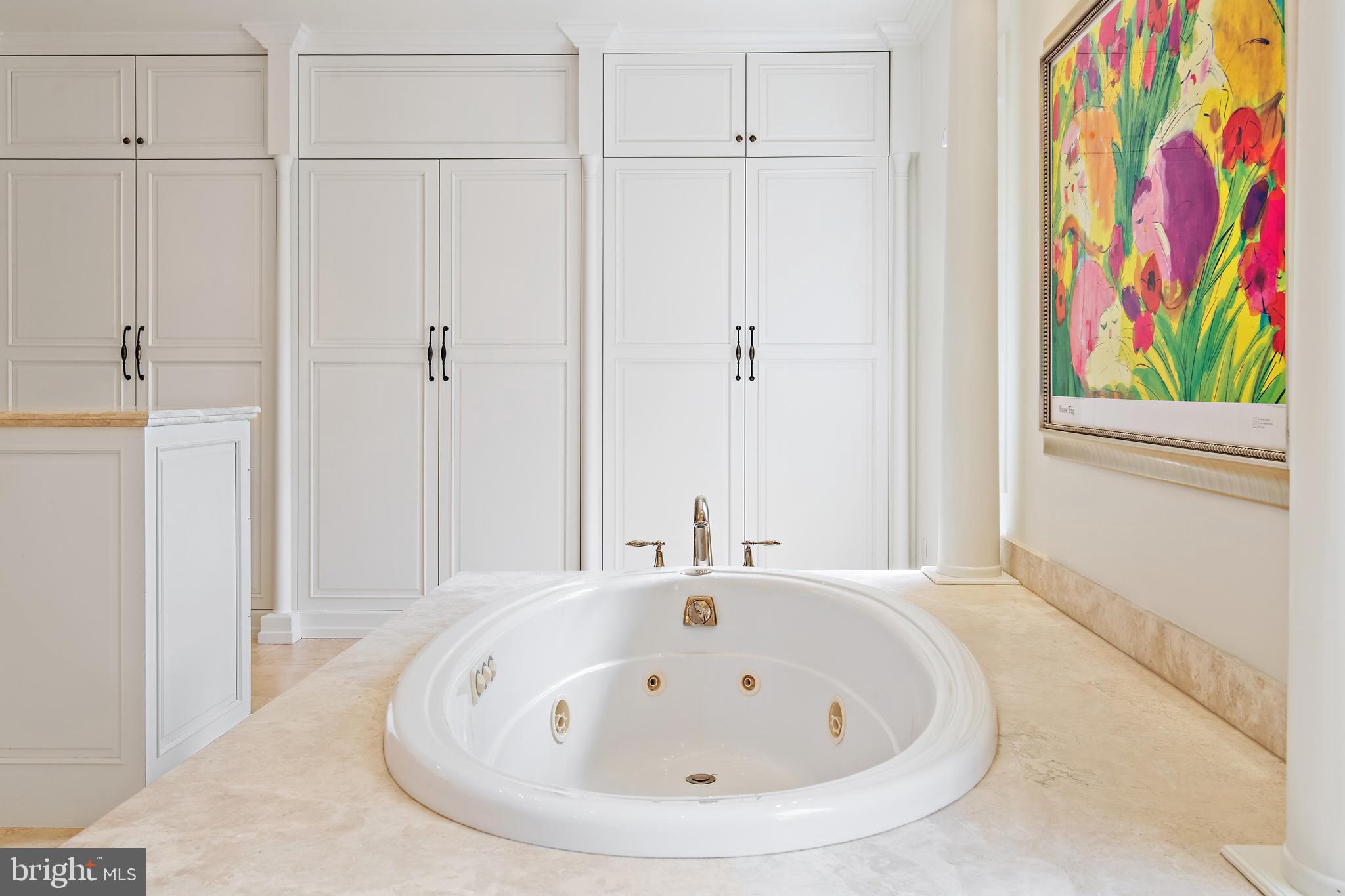 MURRAY HILL - Residential