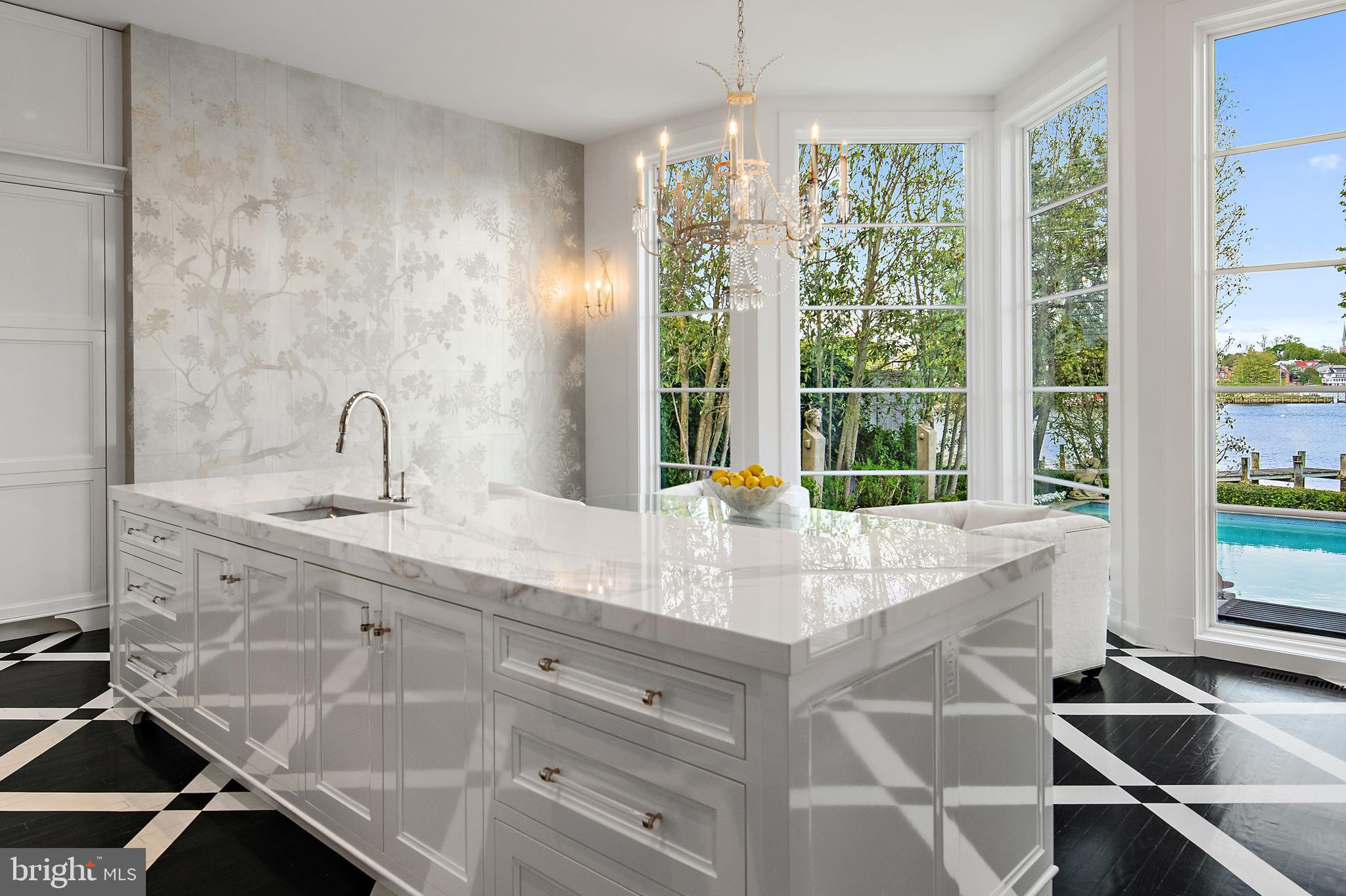 MURRAY HILL - Residential