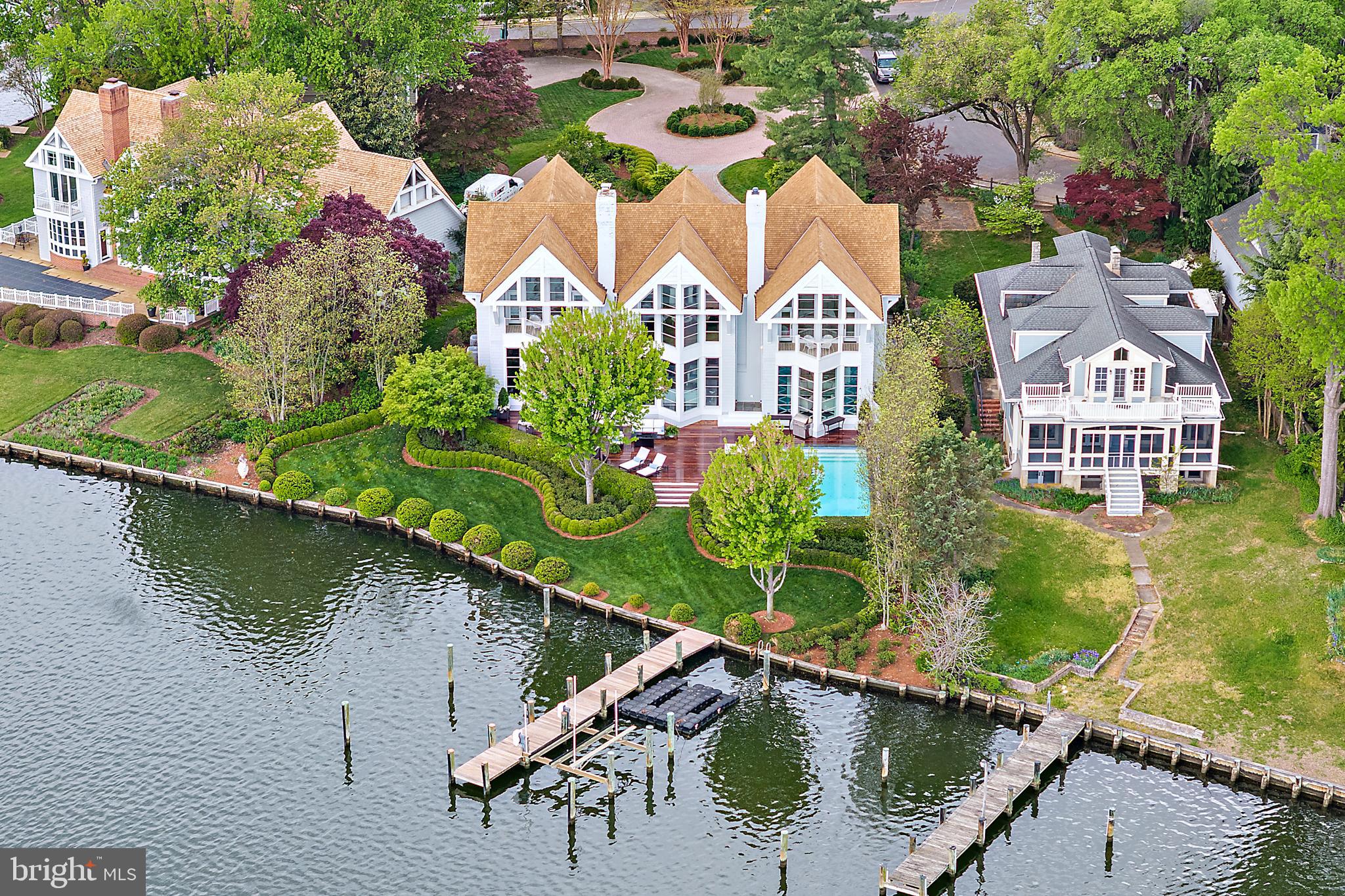 MURRAY HILL - Residential