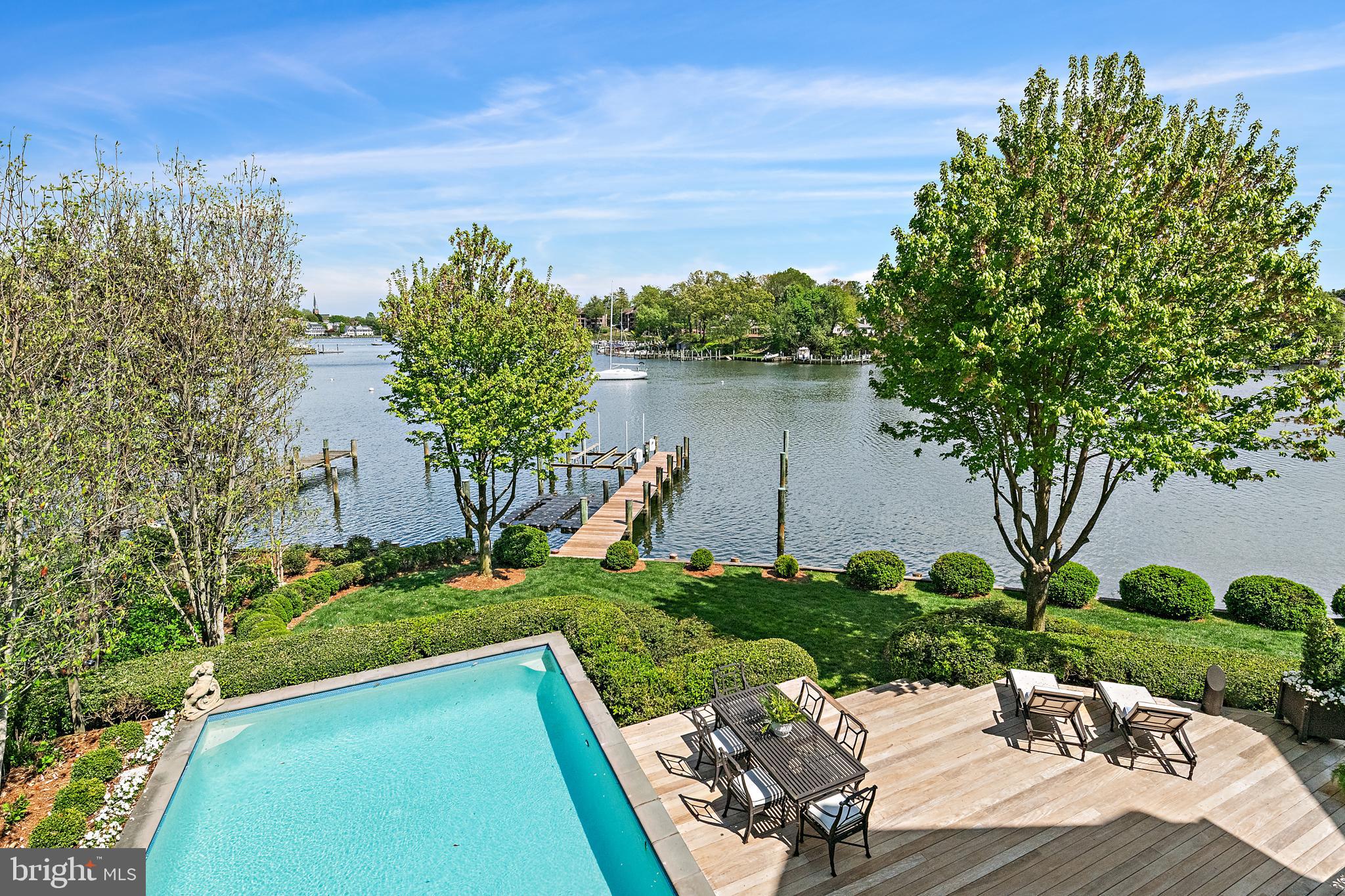 MURRAY HILL - Residential