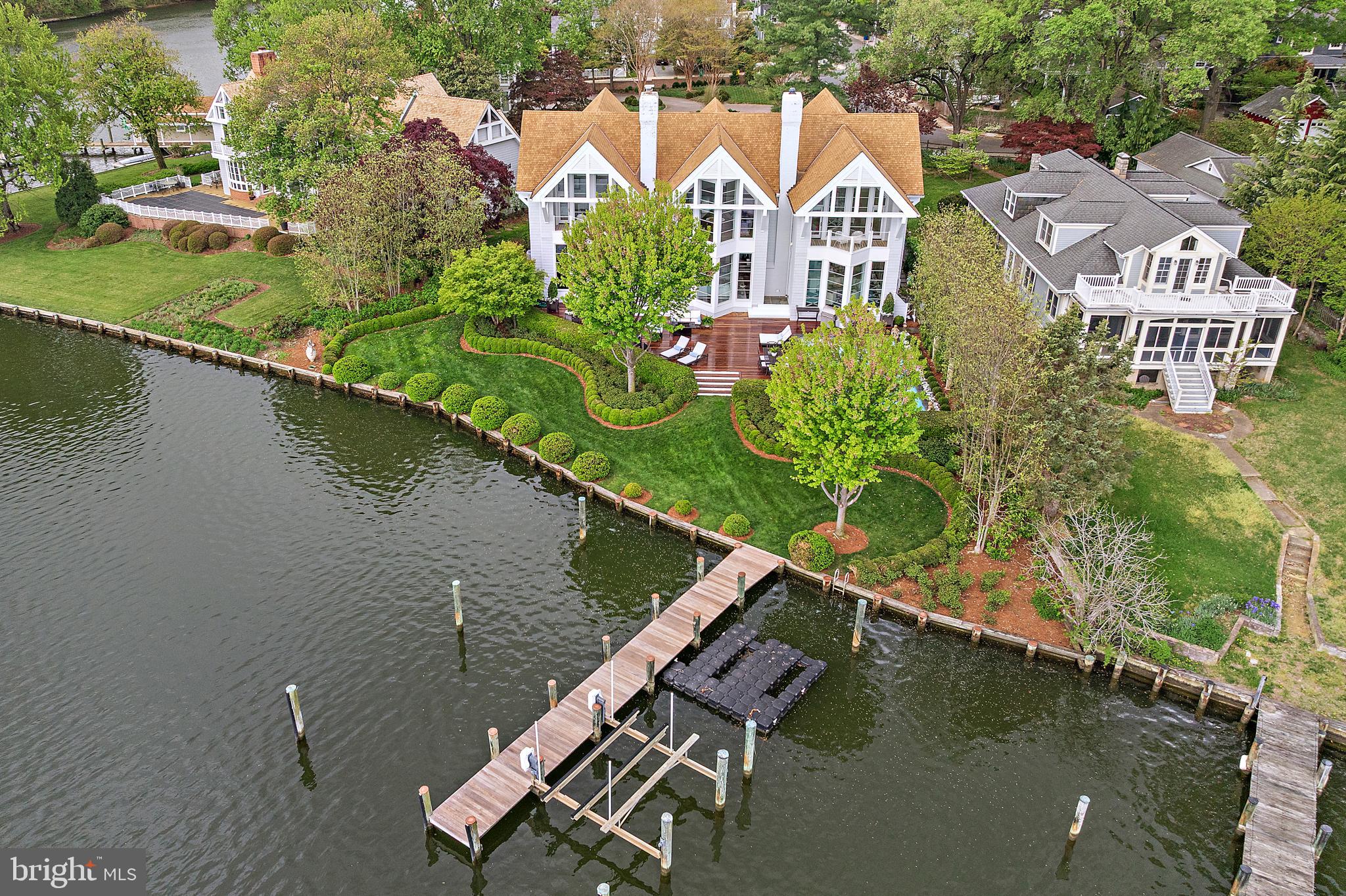 MURRAY HILL - Residential