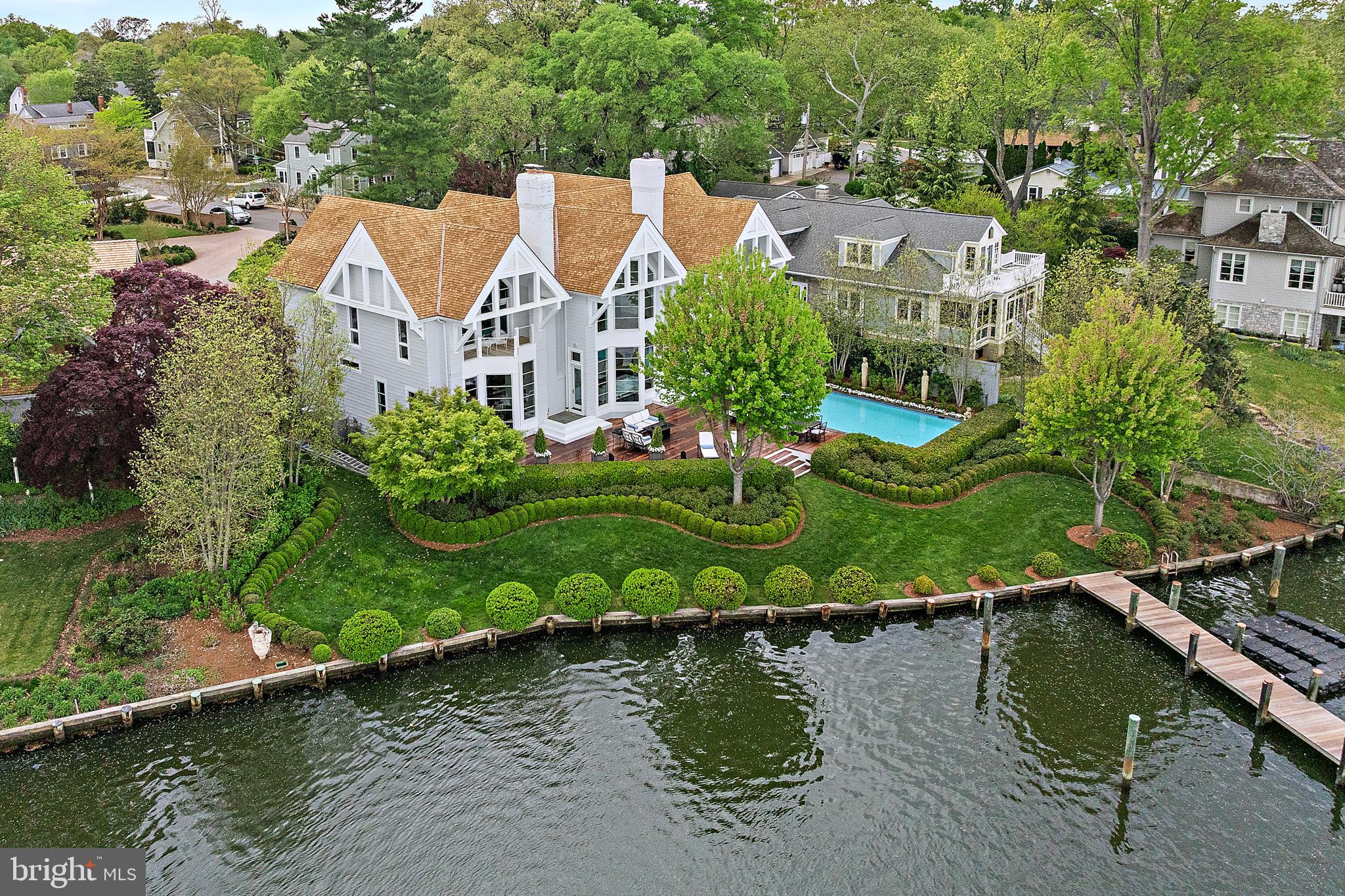 MURRAY HILL - Residential