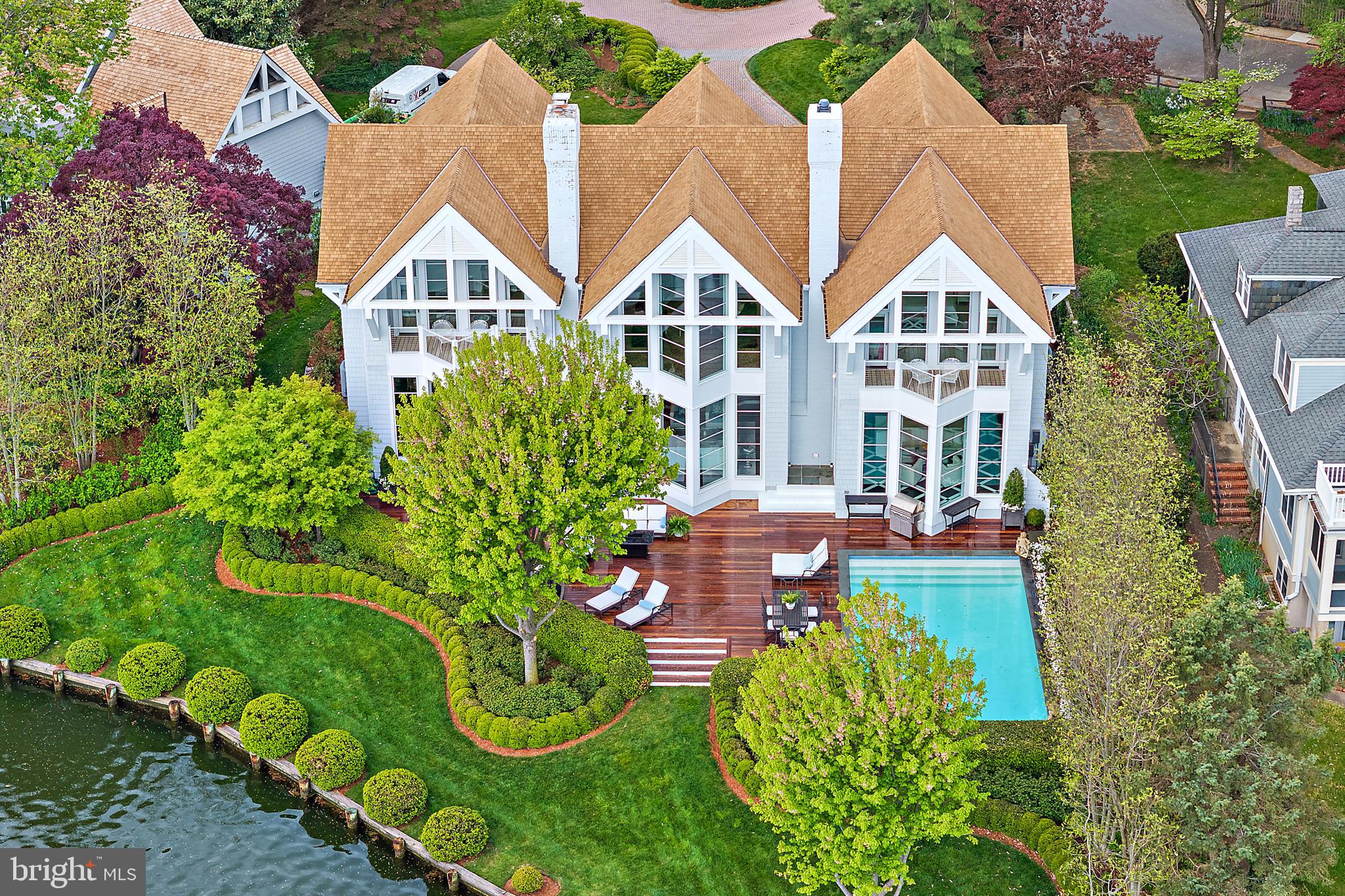 MURRAY HILL - Residential