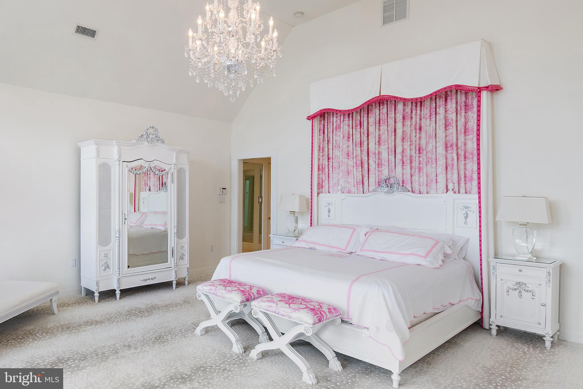 MURRAY HILL - Residential