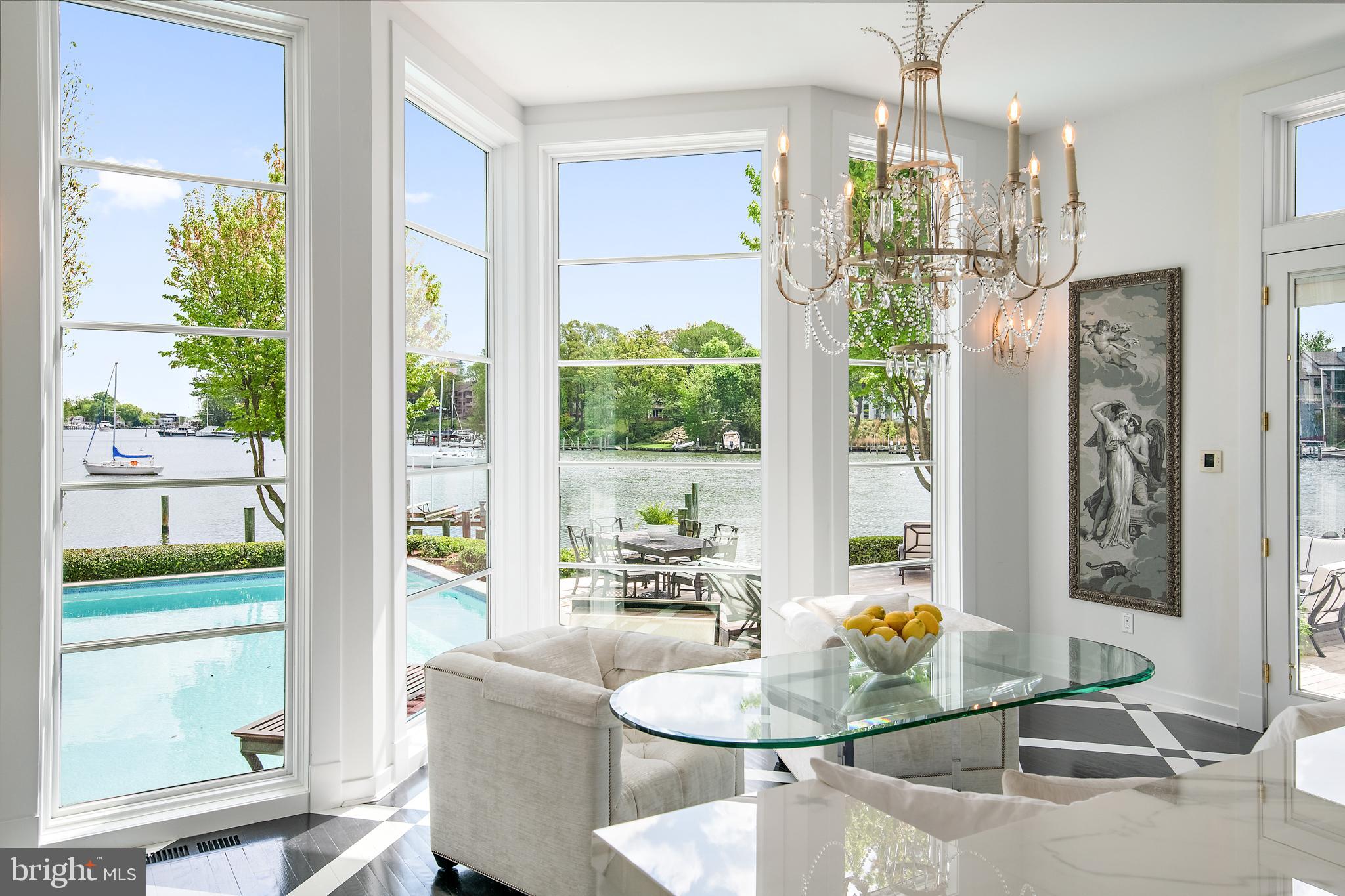 MURRAY HILL - Residential