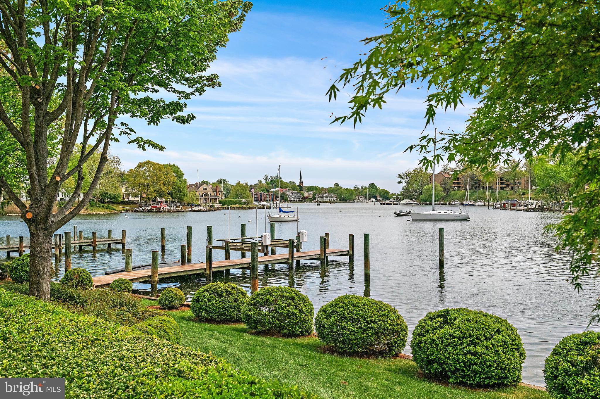 MURRAY HILL - Residential