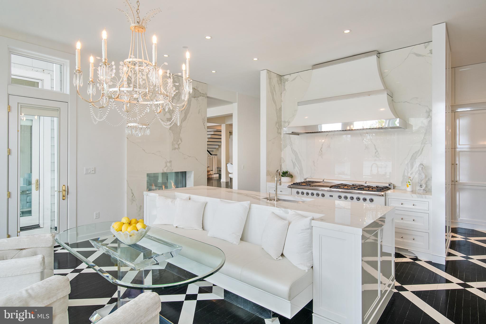 MURRAY HILL - Residential