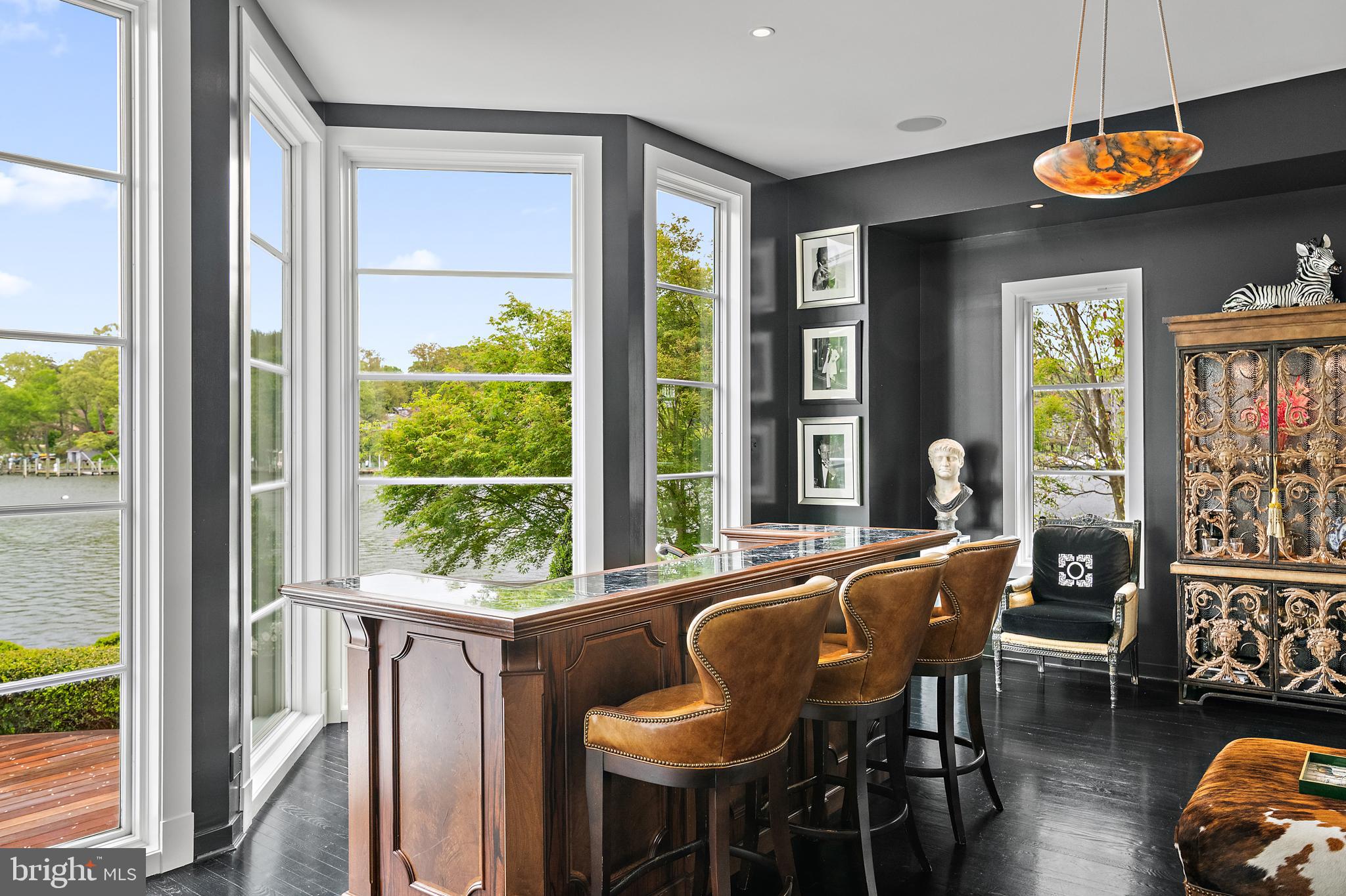 MURRAY HILL - Residential