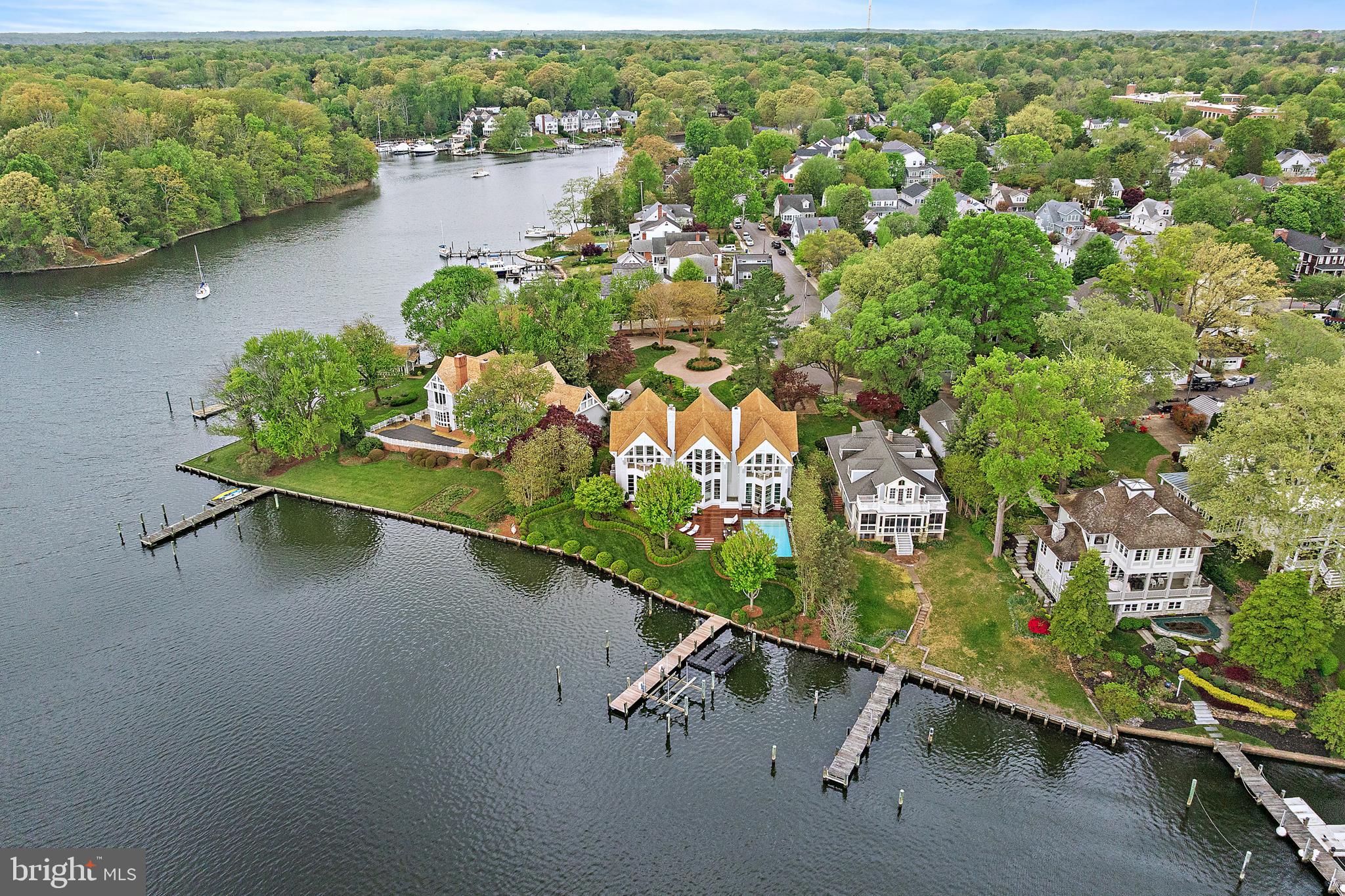 MURRAY HILL - Residential