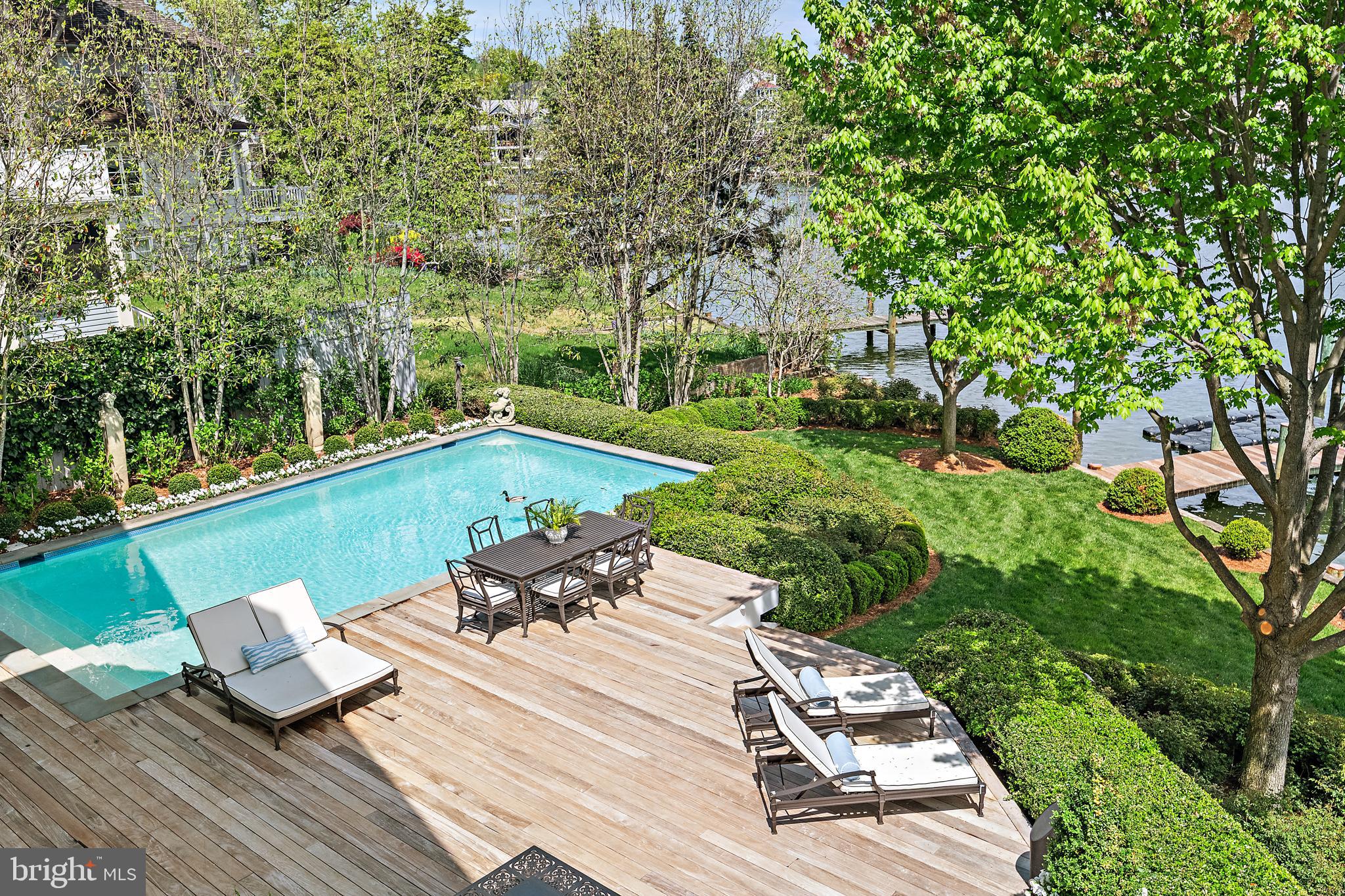 MURRAY HILL - Residential