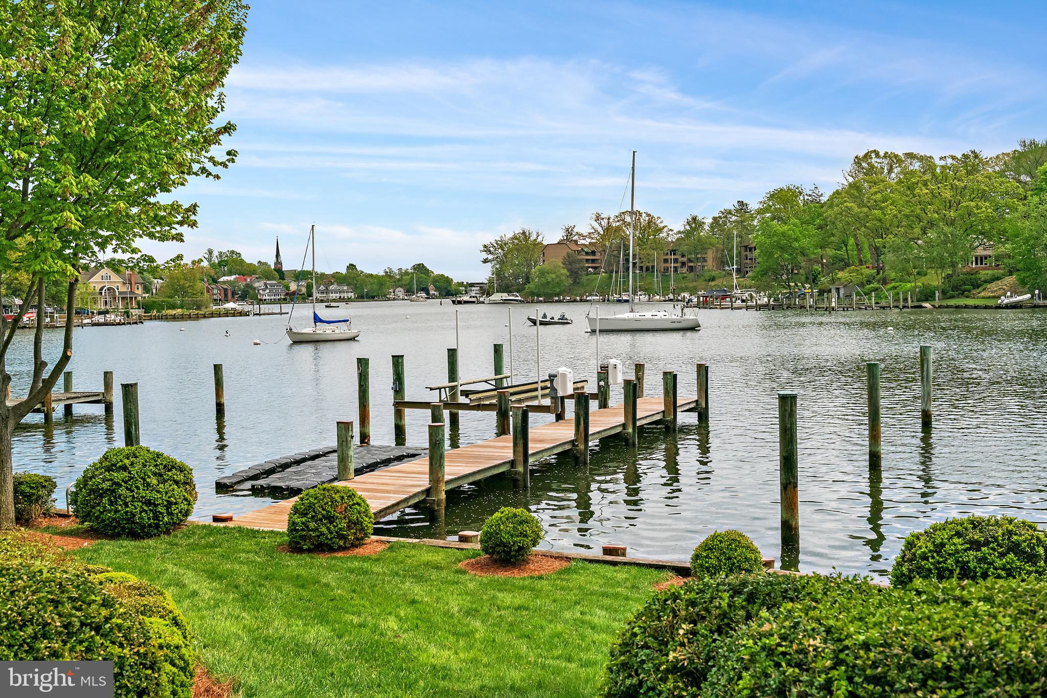 MURRAY HILL - Residential