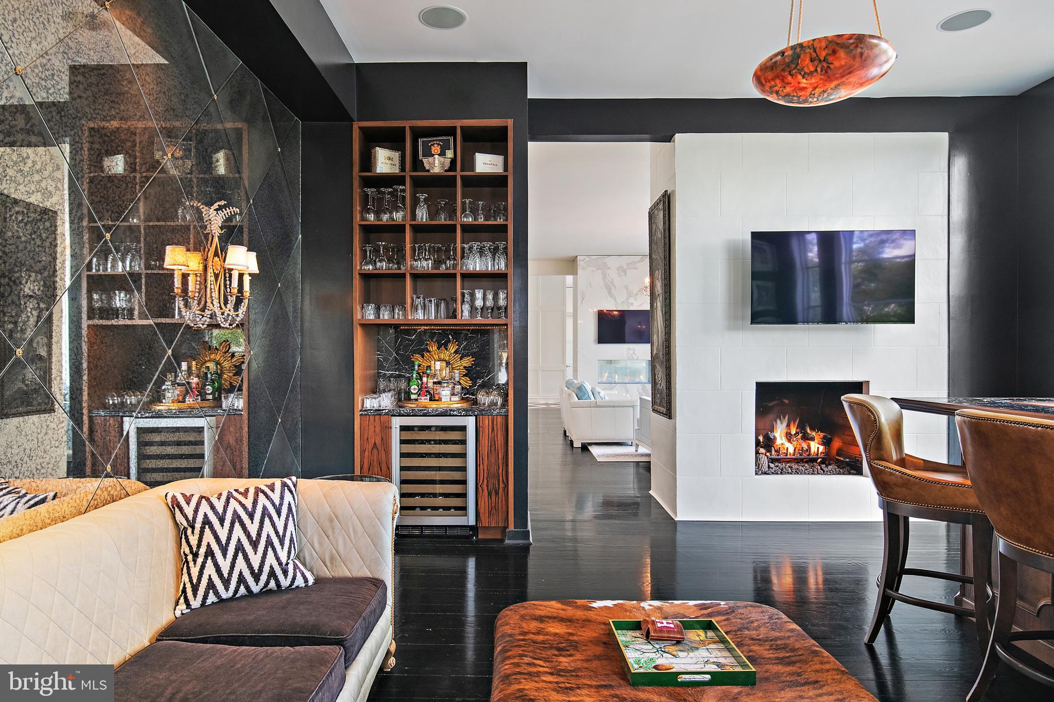 MURRAY HILL - Residential