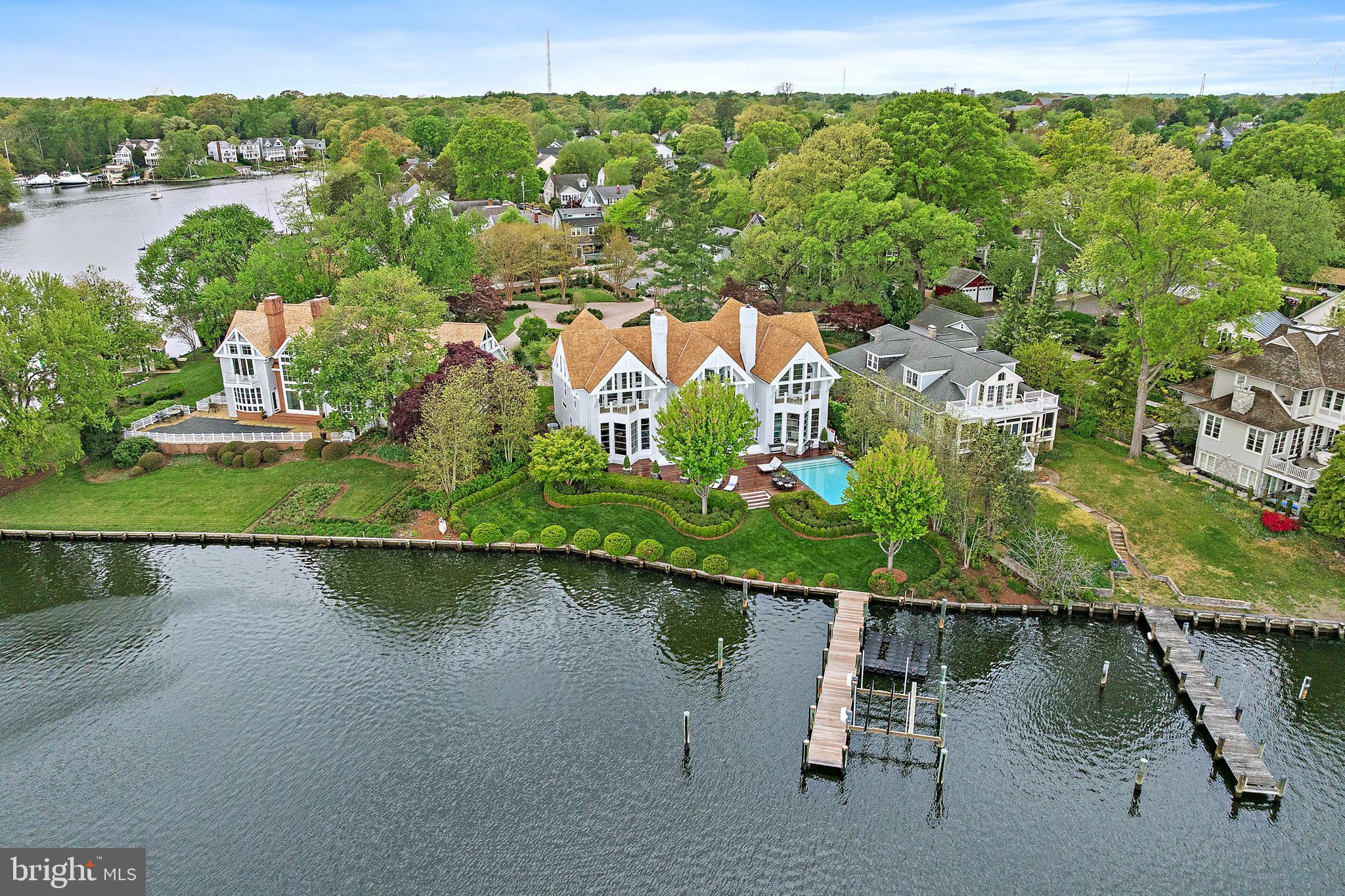 MURRAY HILL - Residential