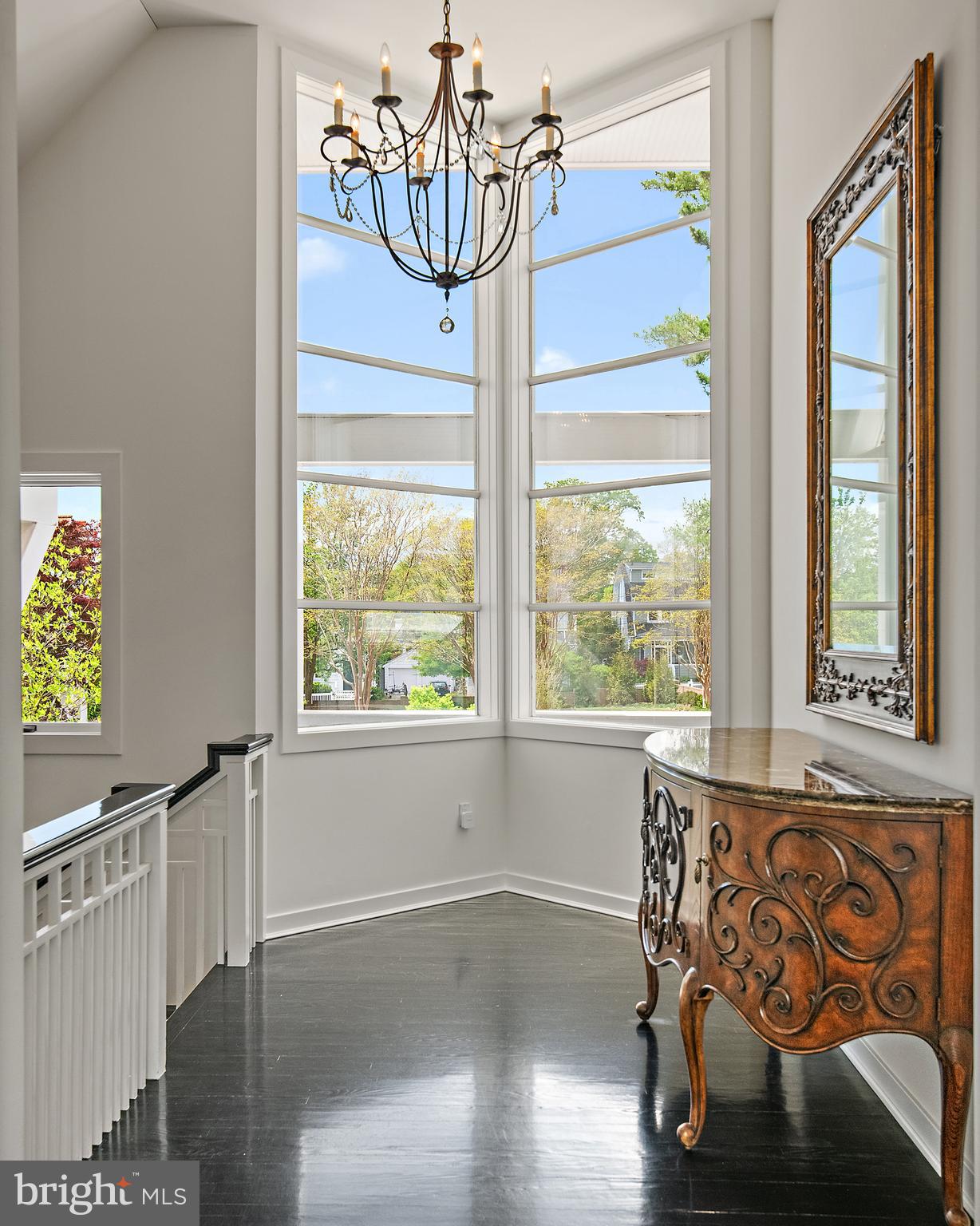 MURRAY HILL - Residential