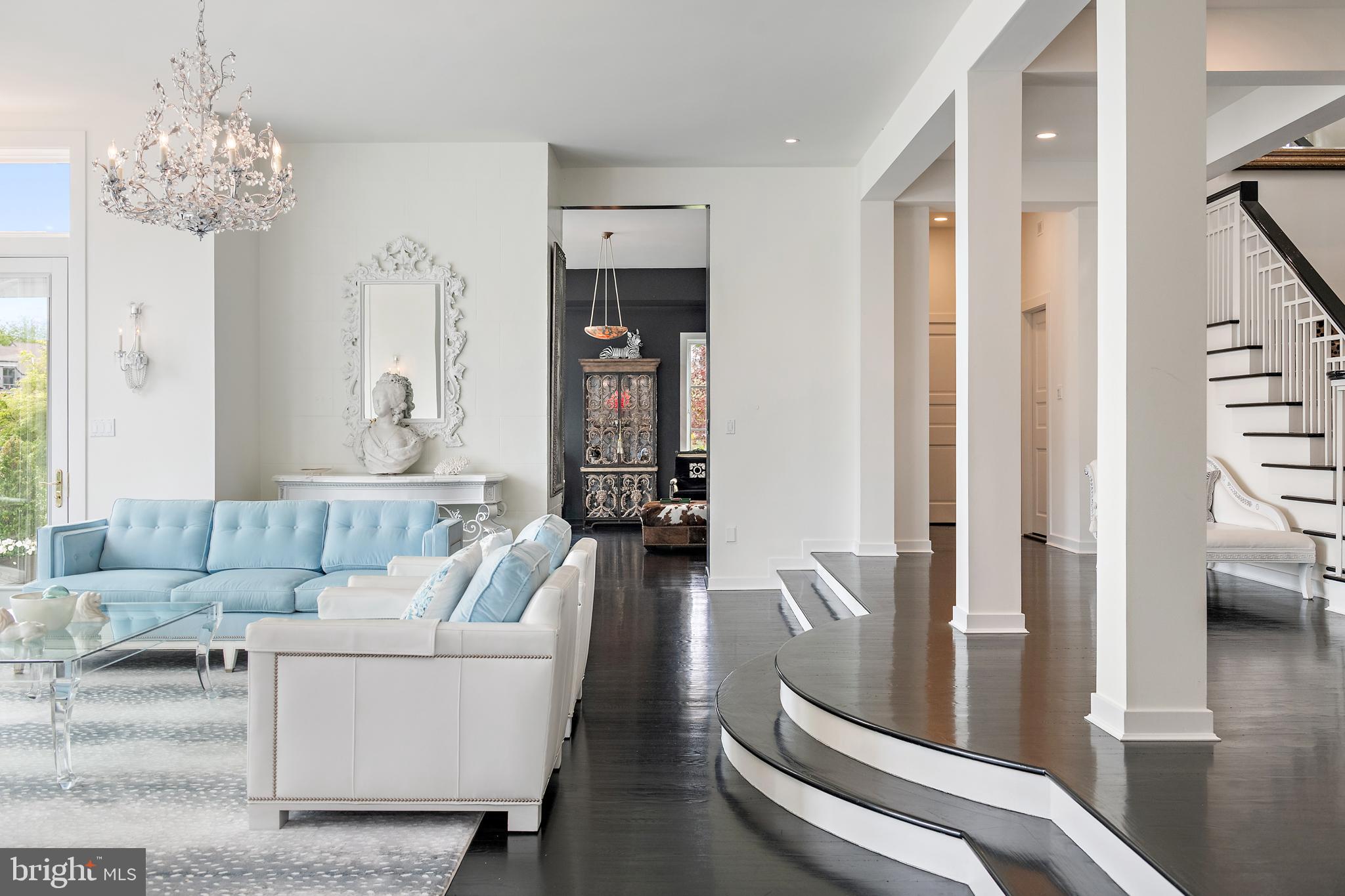 MURRAY HILL - Residential