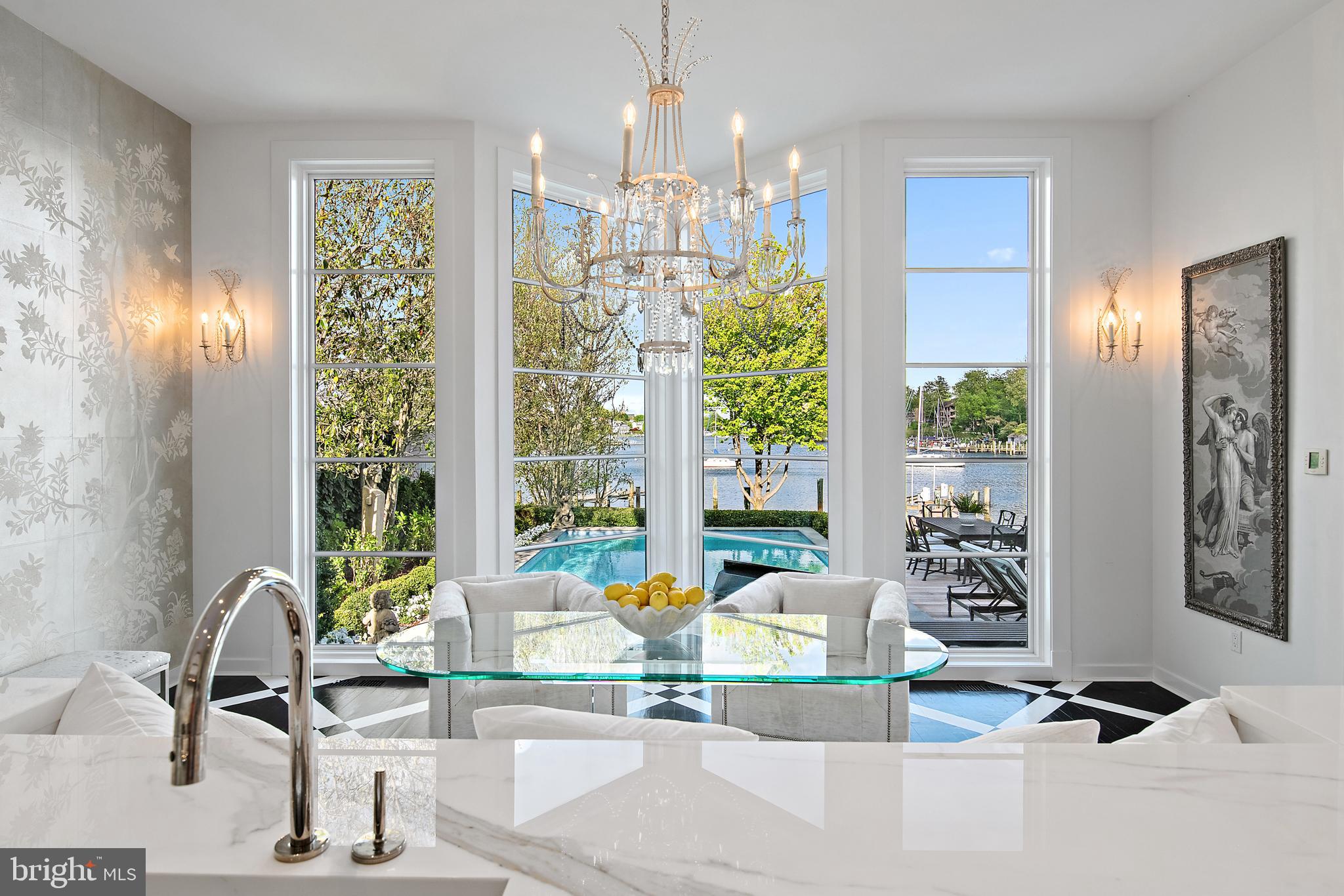 MURRAY HILL - Residential