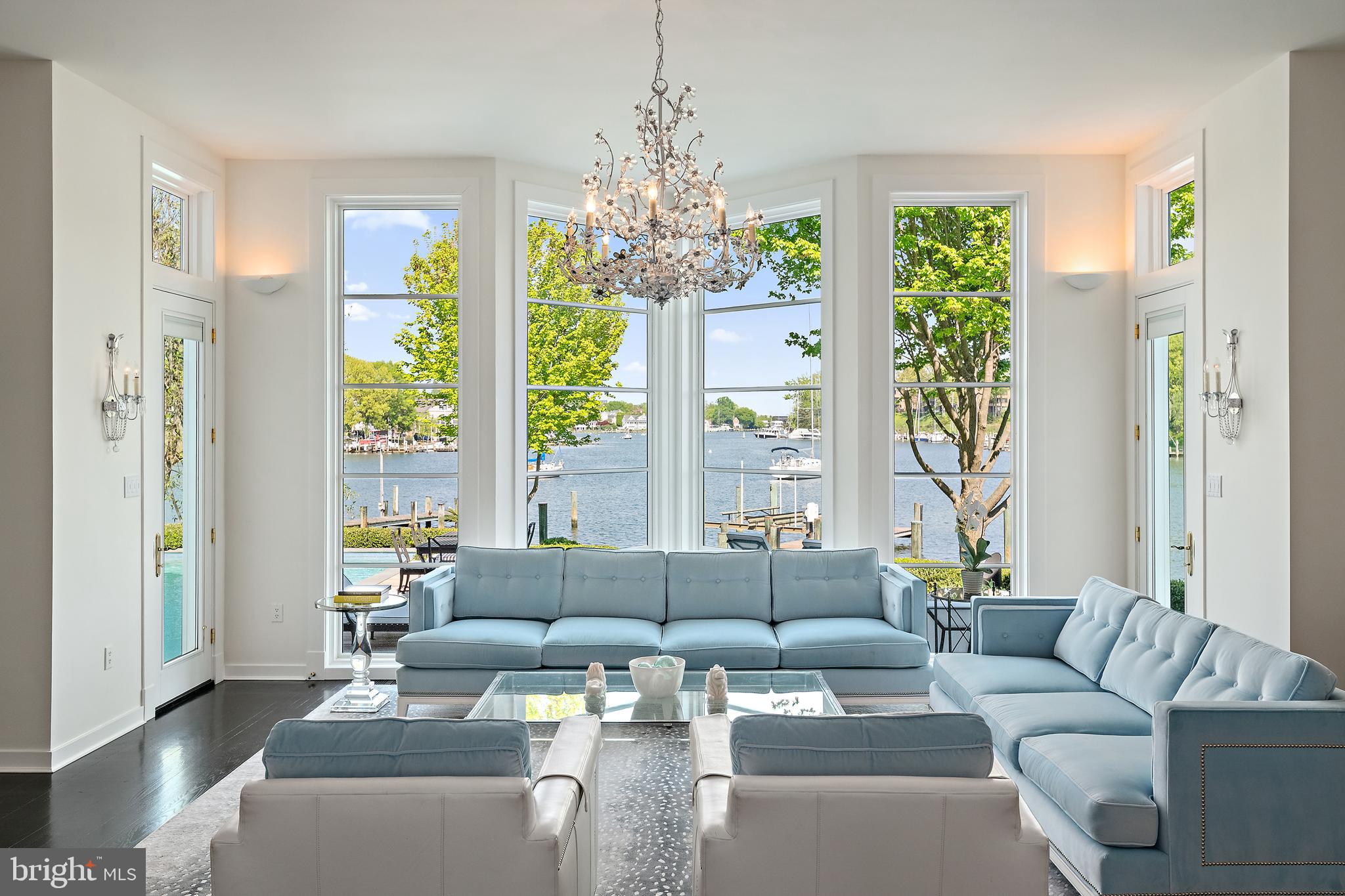 MURRAY HILL - Residential