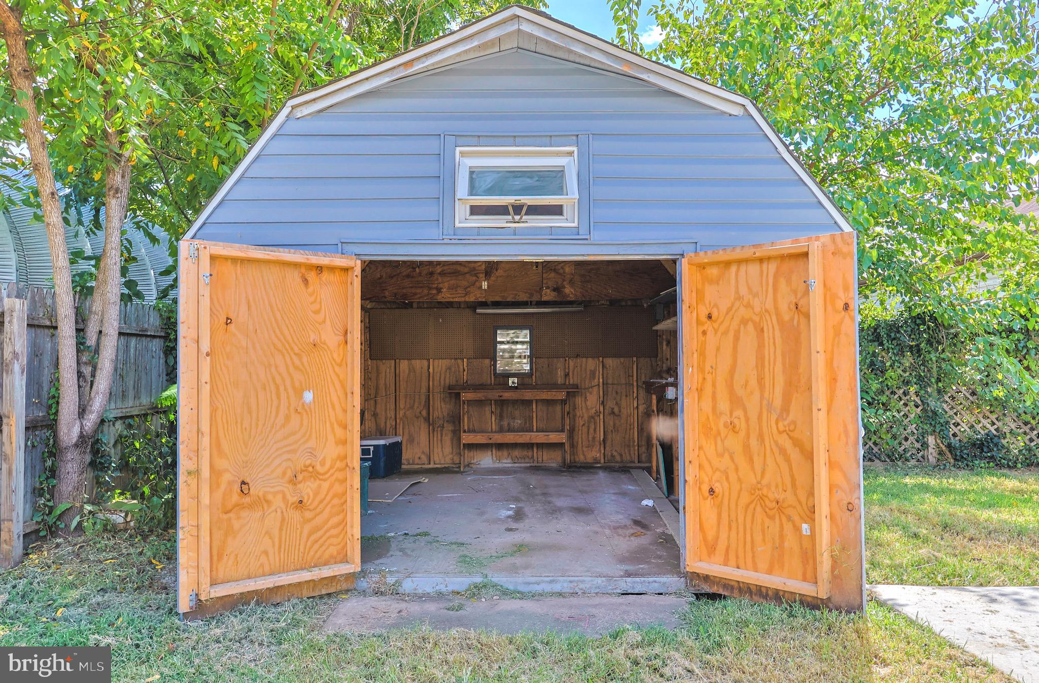 EASTERN TERRACE - Residential