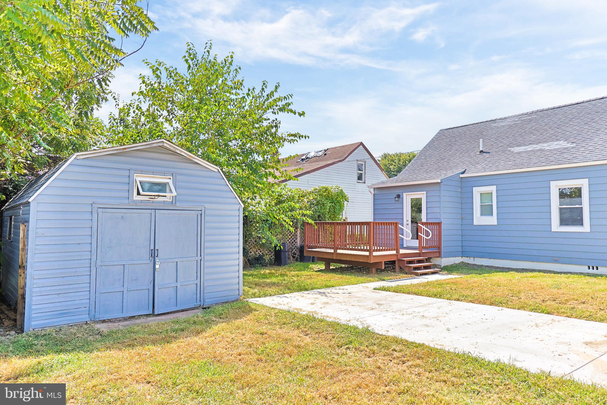 EASTERN TERRACE - Residential