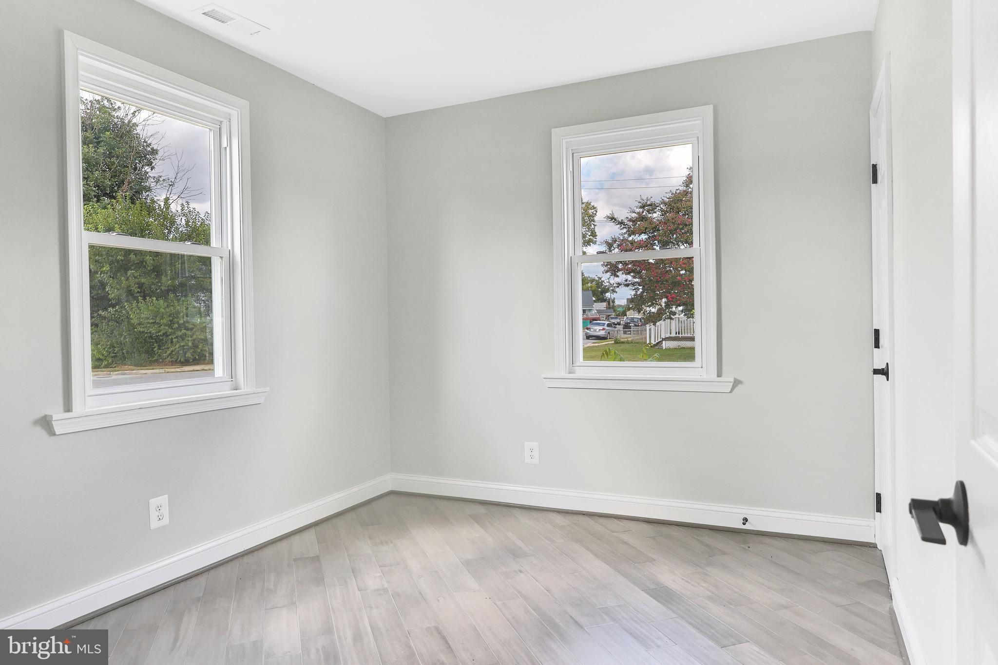 EASTERN TERRACE - Residential