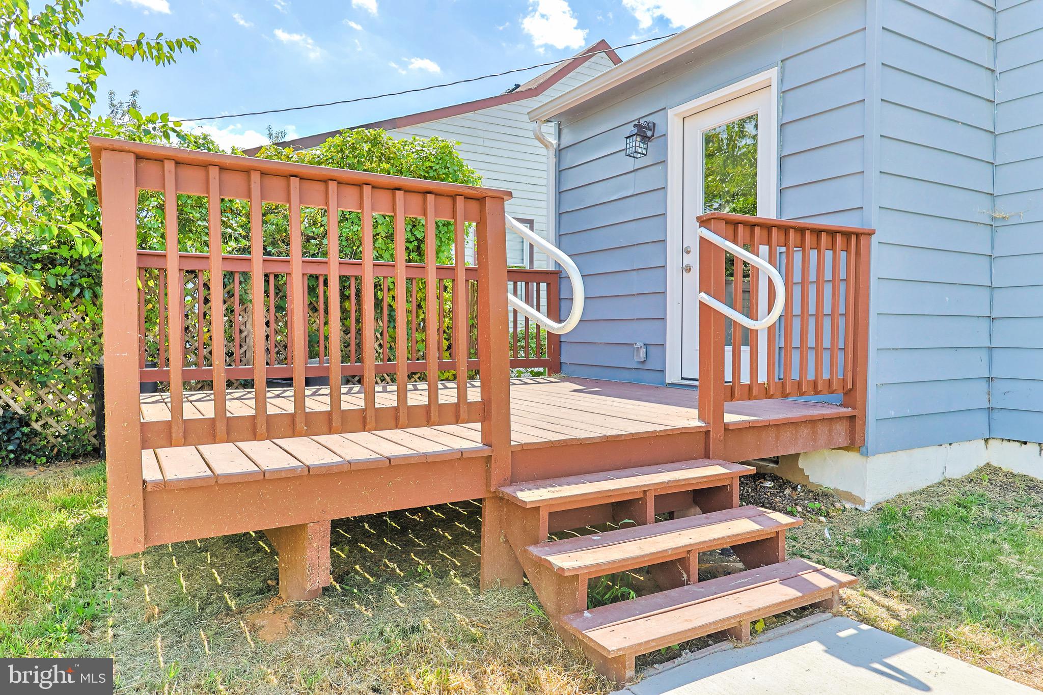 EASTERN TERRACE - Residential