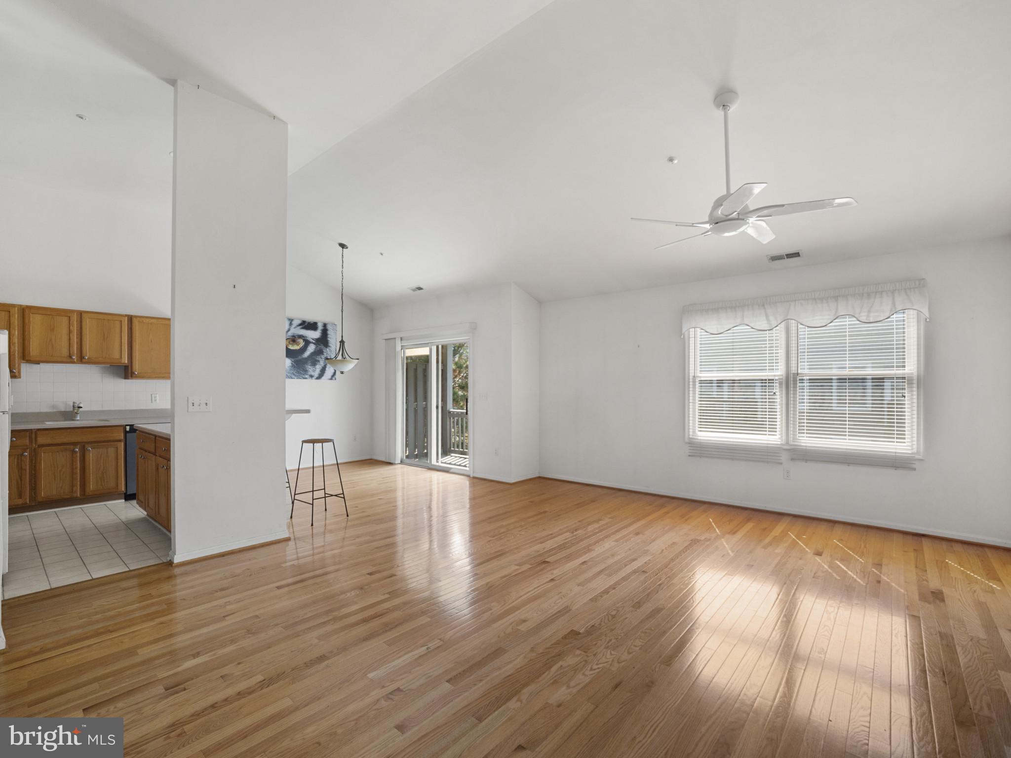 211 GOLDEN EYE COURT