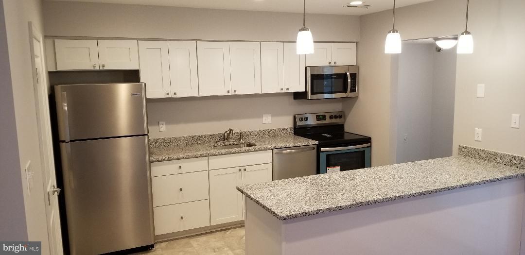 HERITAGE HILL CONDO - Residential