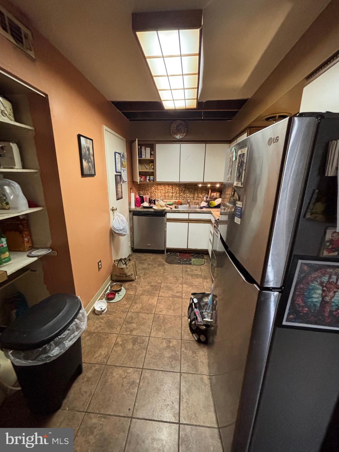 1032 HARBOUR DRIVE 1032