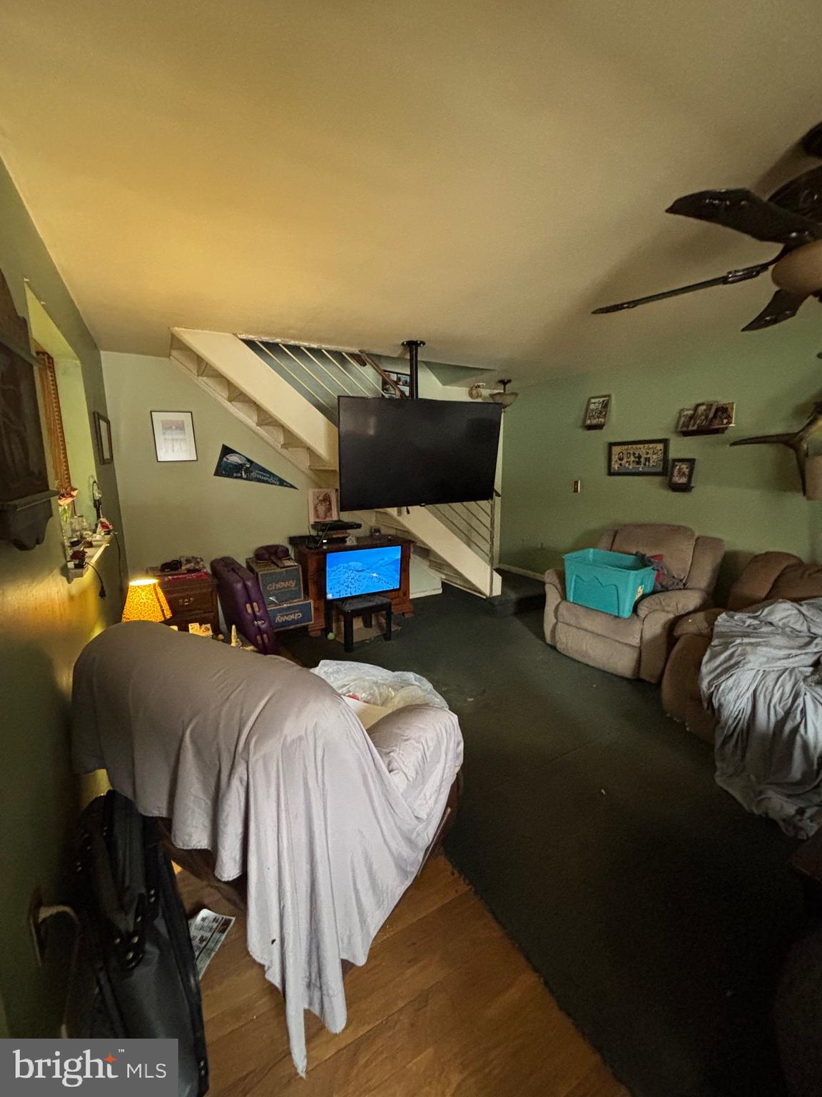 1032 HARBOUR DRIVE 1032