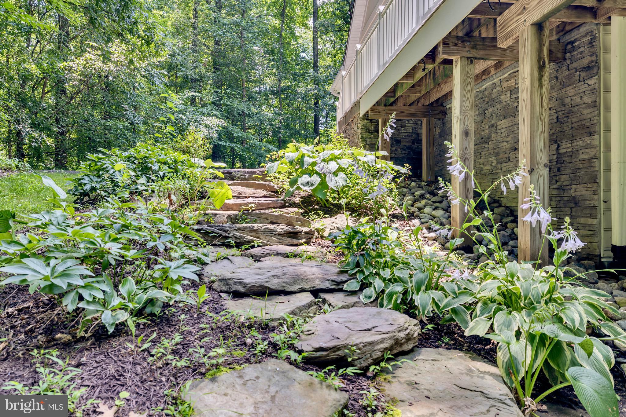 RUNNING CEDAR - Residential