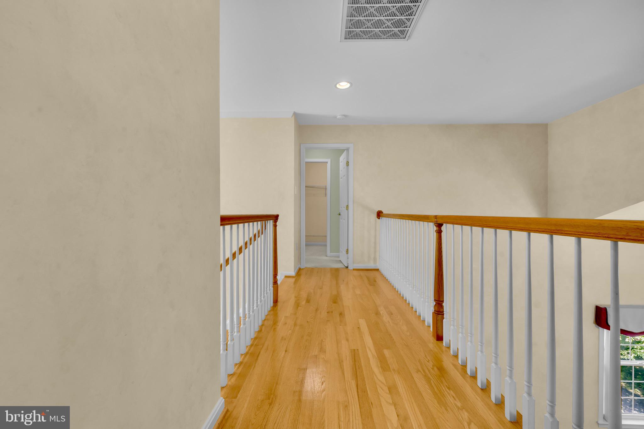 RUNNING CEDAR - Residential