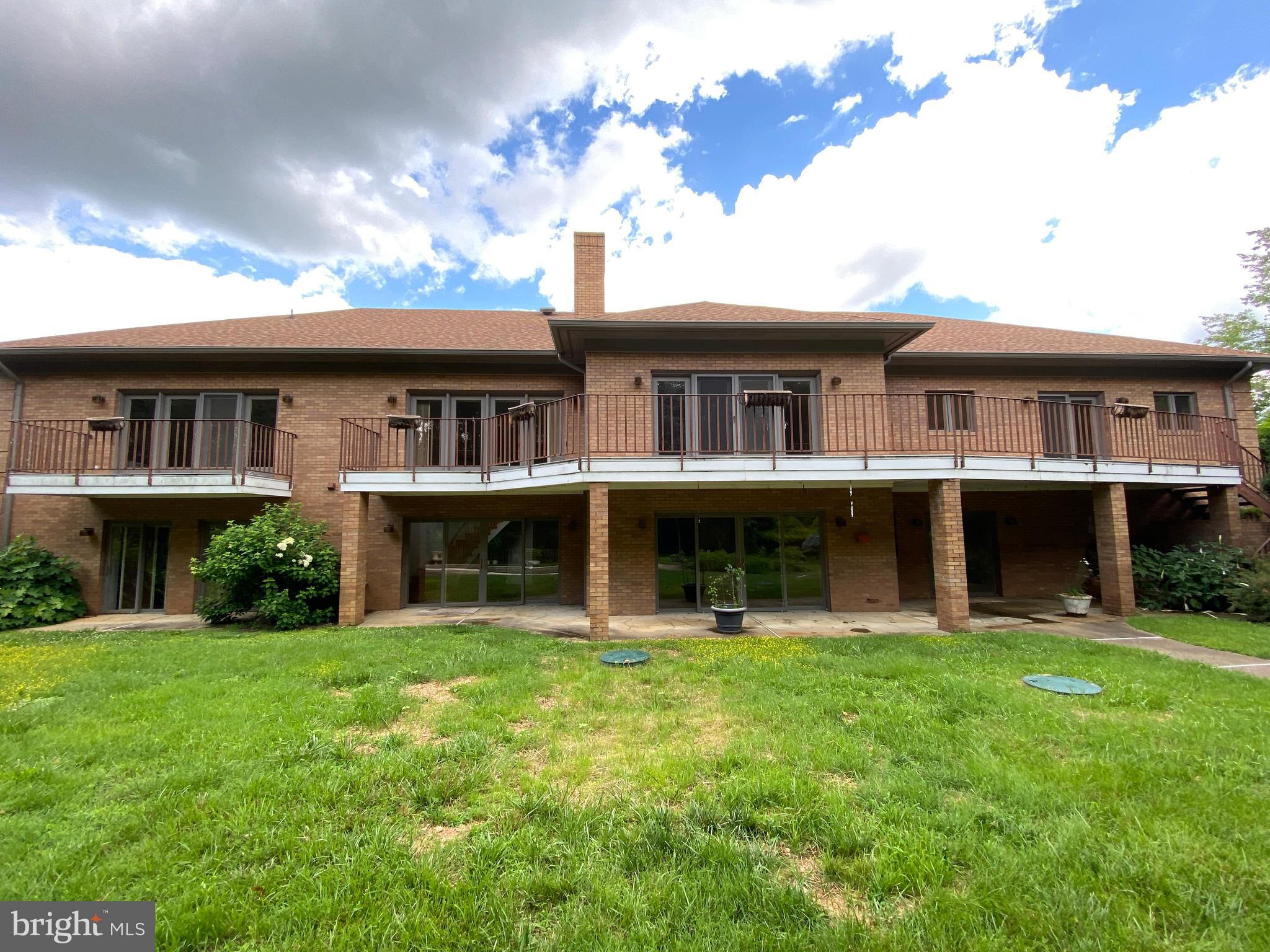 NORTH CLUB - Residential Lease