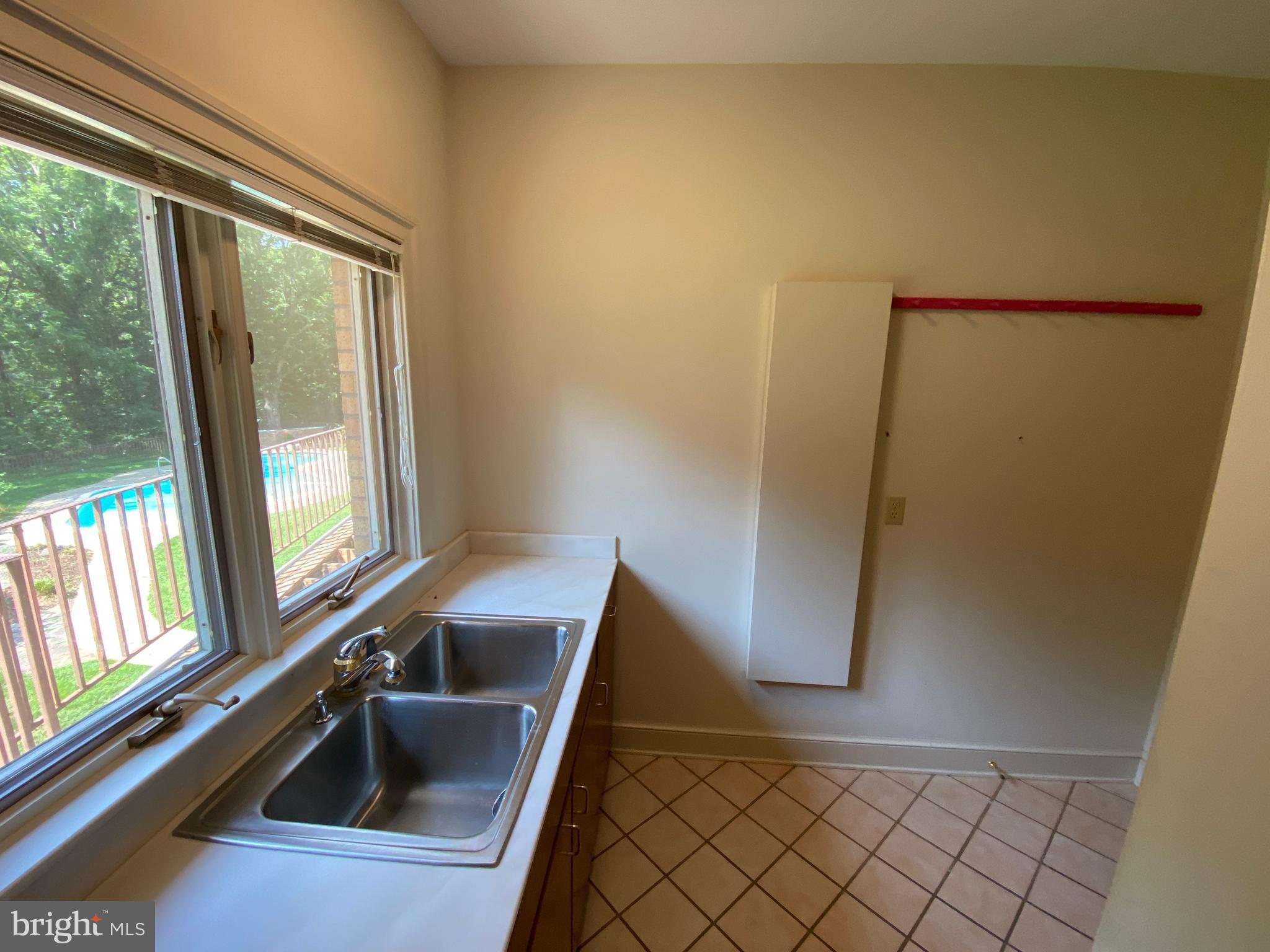 NORTH CLUB - Residential Lease