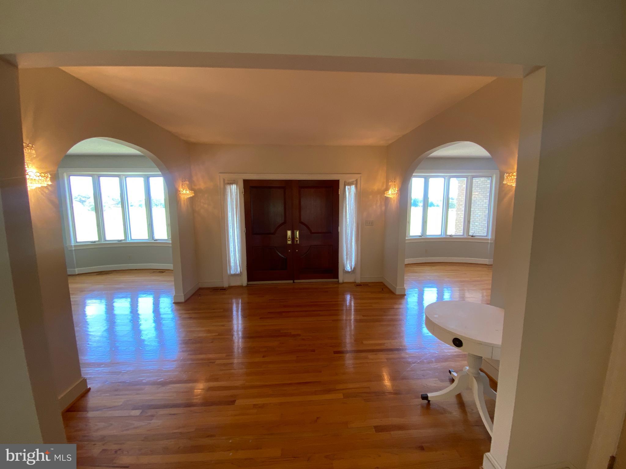 NORTH CLUB - Residential Lease