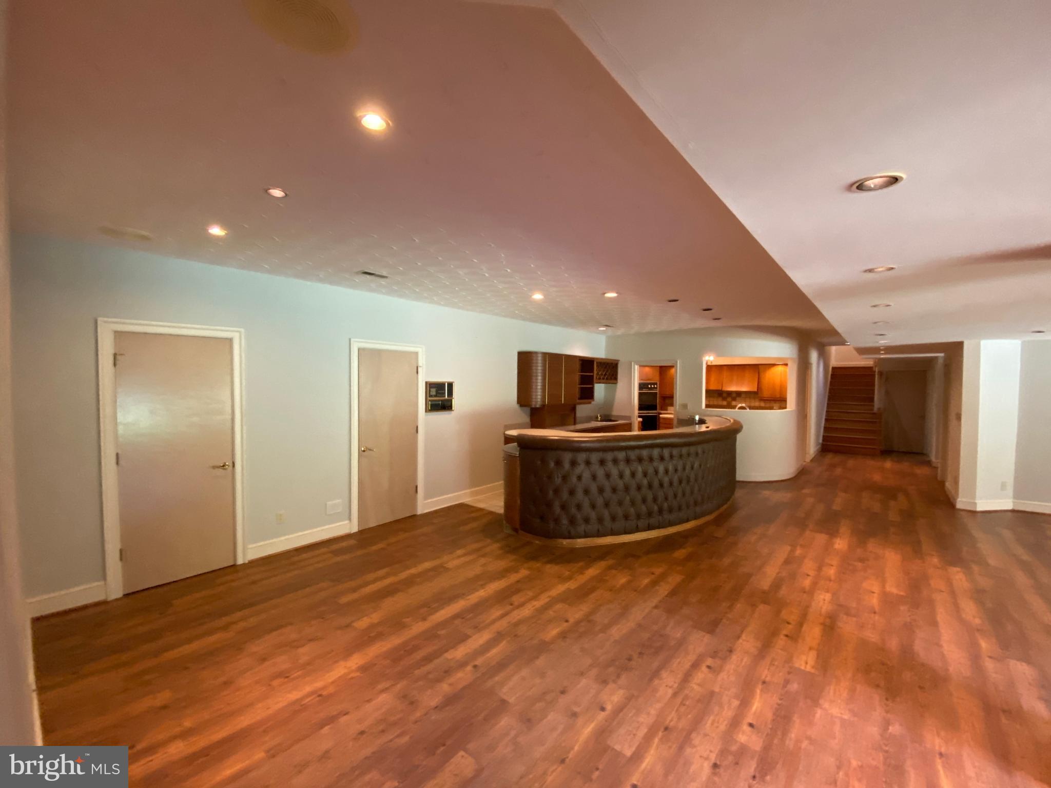 NORTH CLUB - Residential Lease