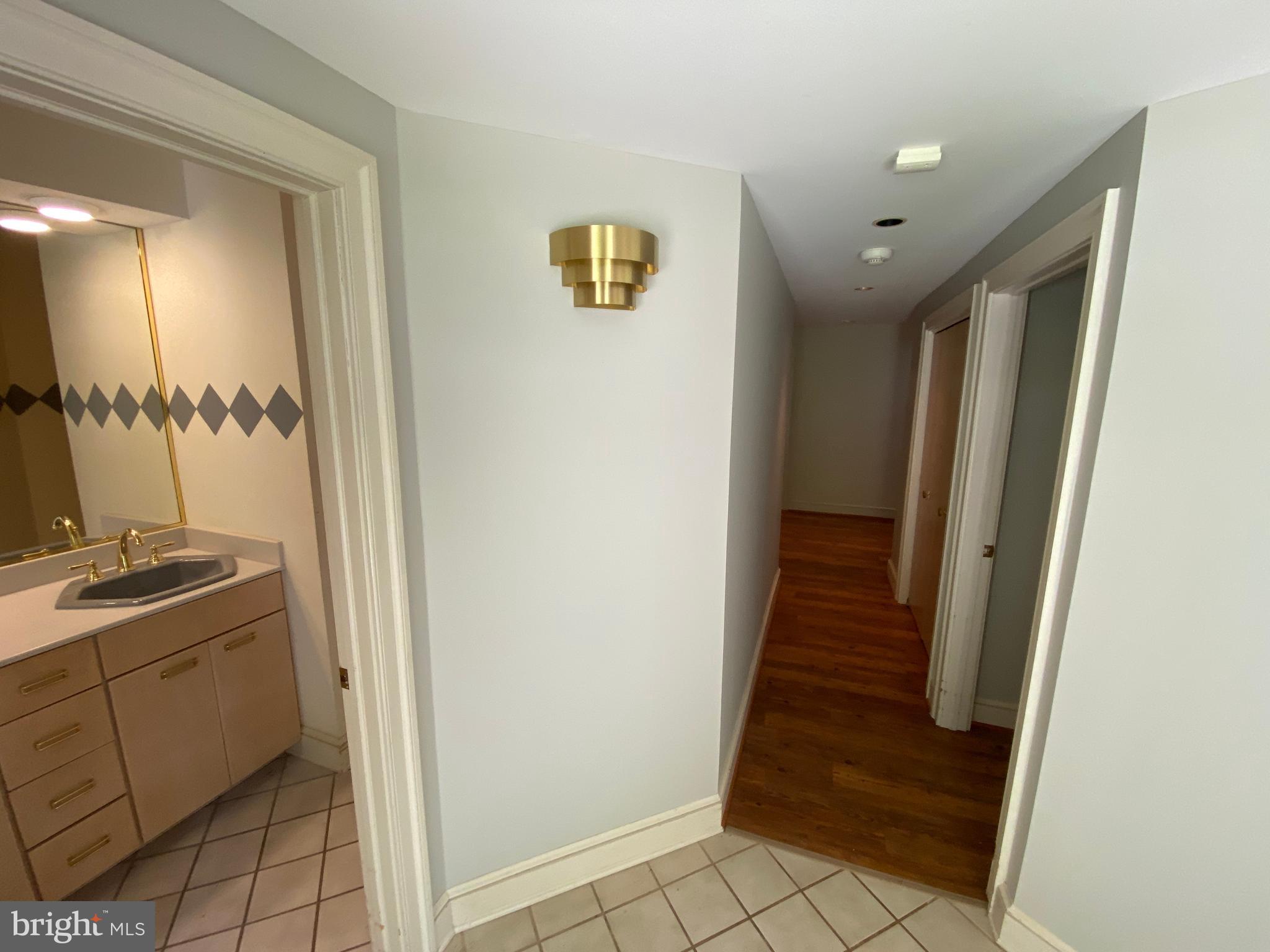 NORTH CLUB - Residential Lease