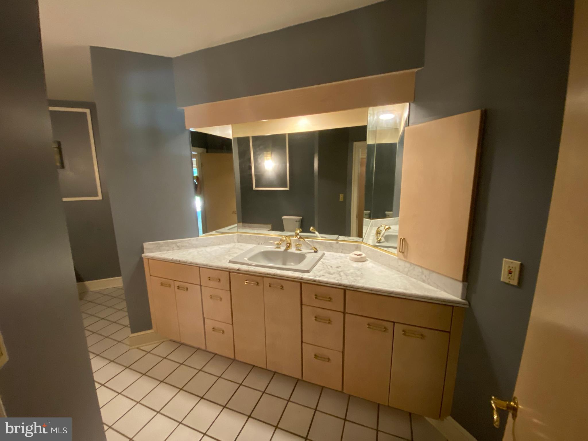 NORTH CLUB - Residential Lease