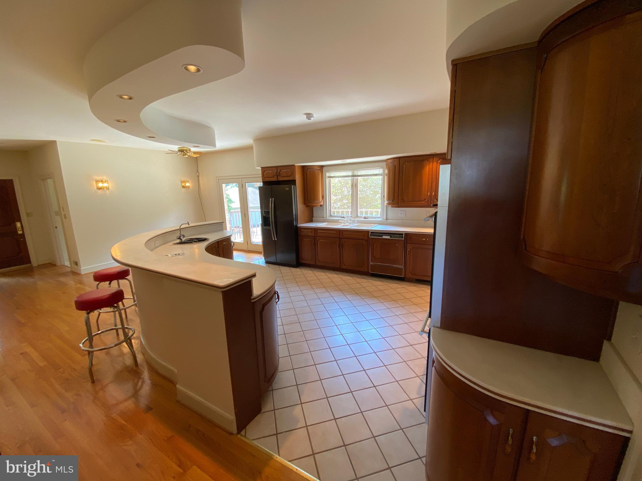 NORTH CLUB - Residential Lease