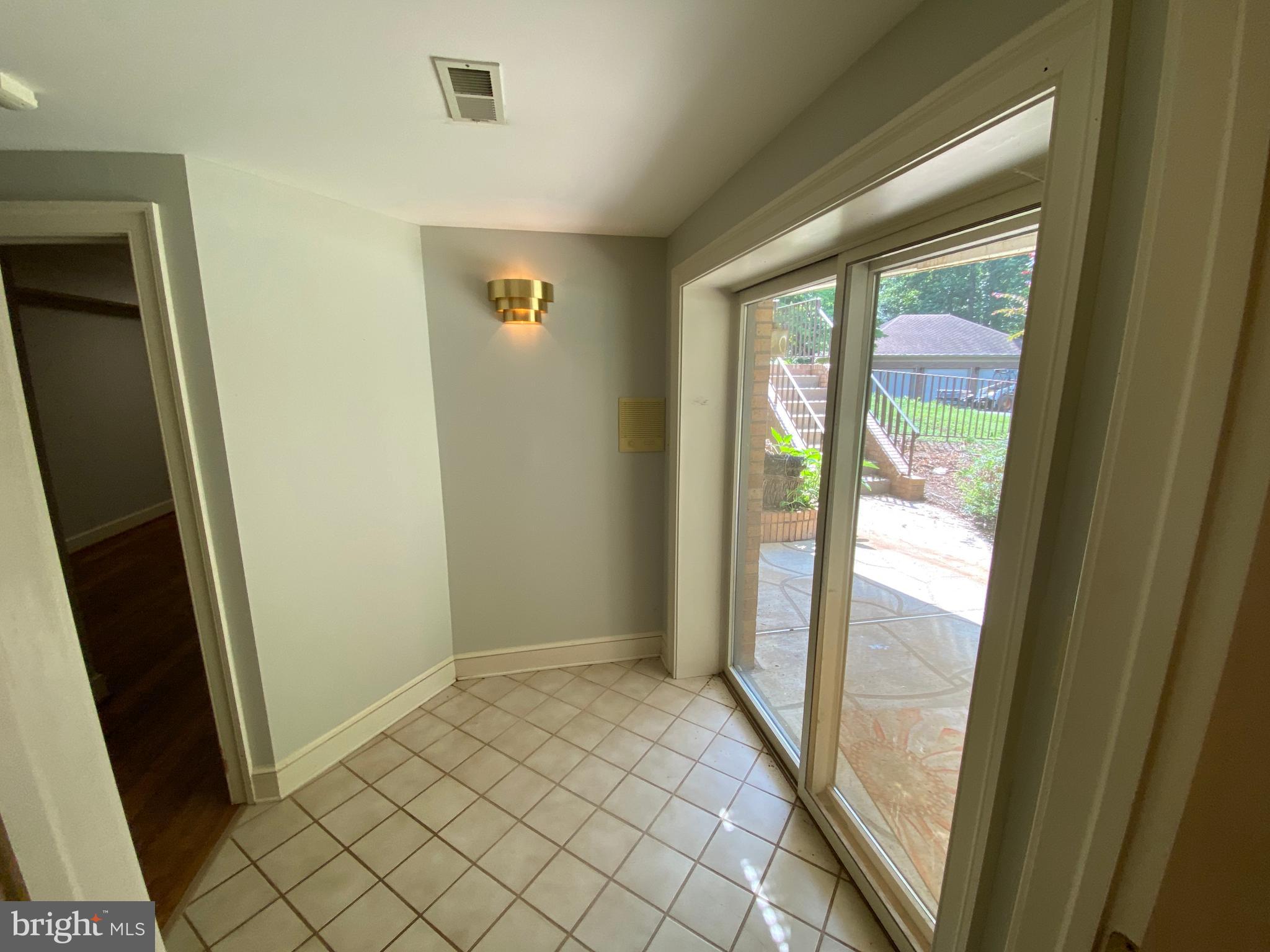 NORTH CLUB - Residential Lease