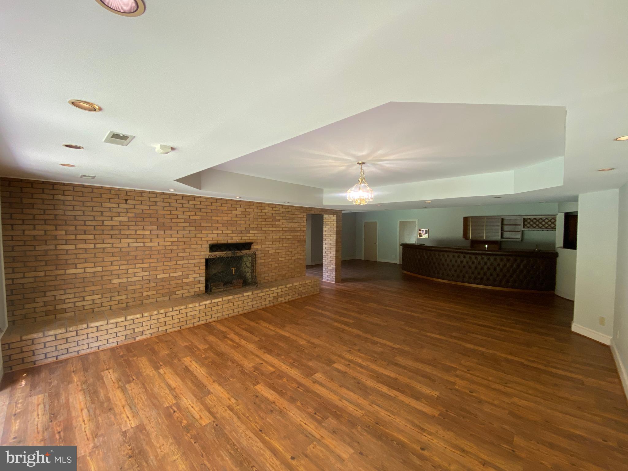 NORTH CLUB - Residential Lease