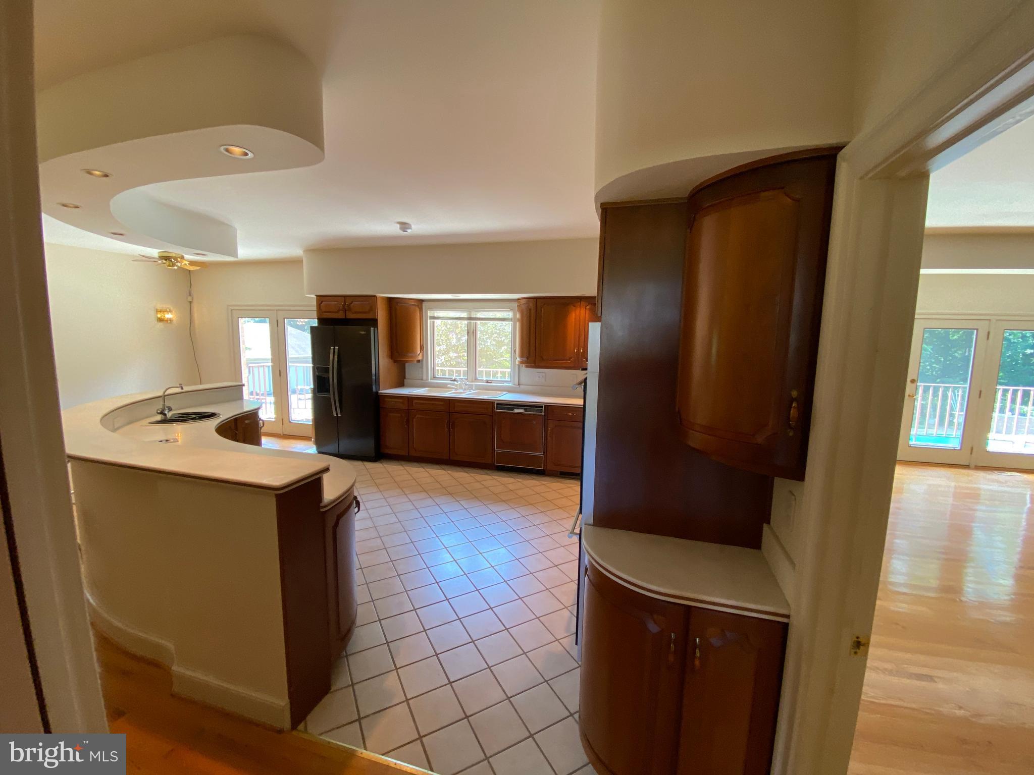 NORTH CLUB - Residential Lease