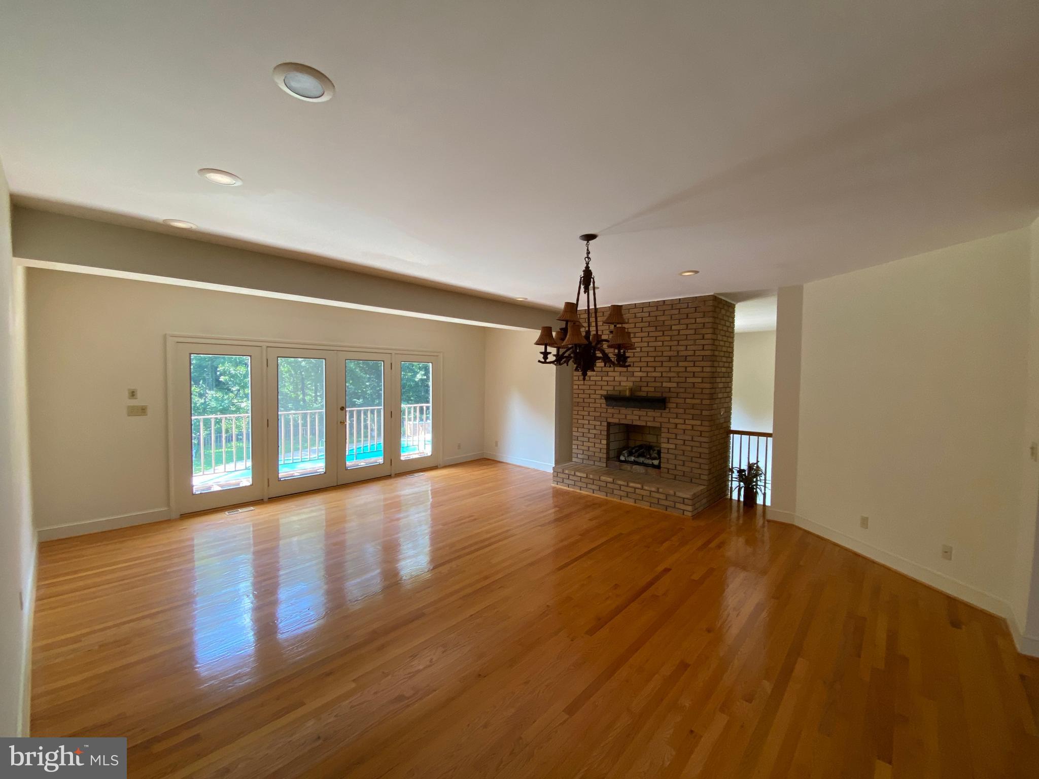 NORTH CLUB - Residential Lease