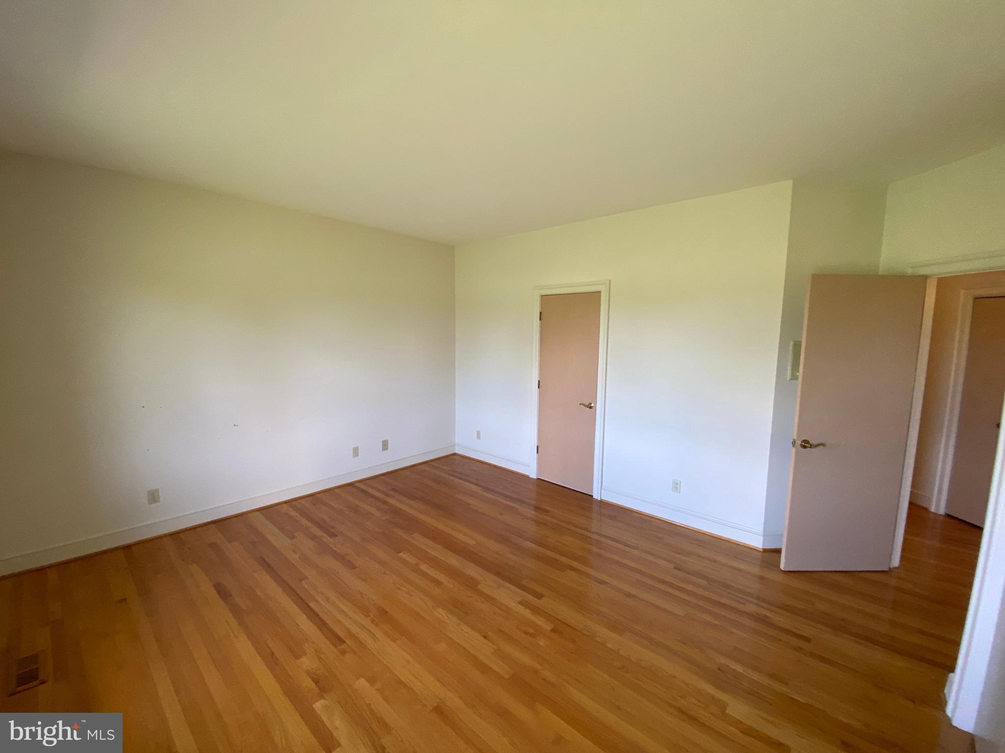 NORTH CLUB - Residential Lease