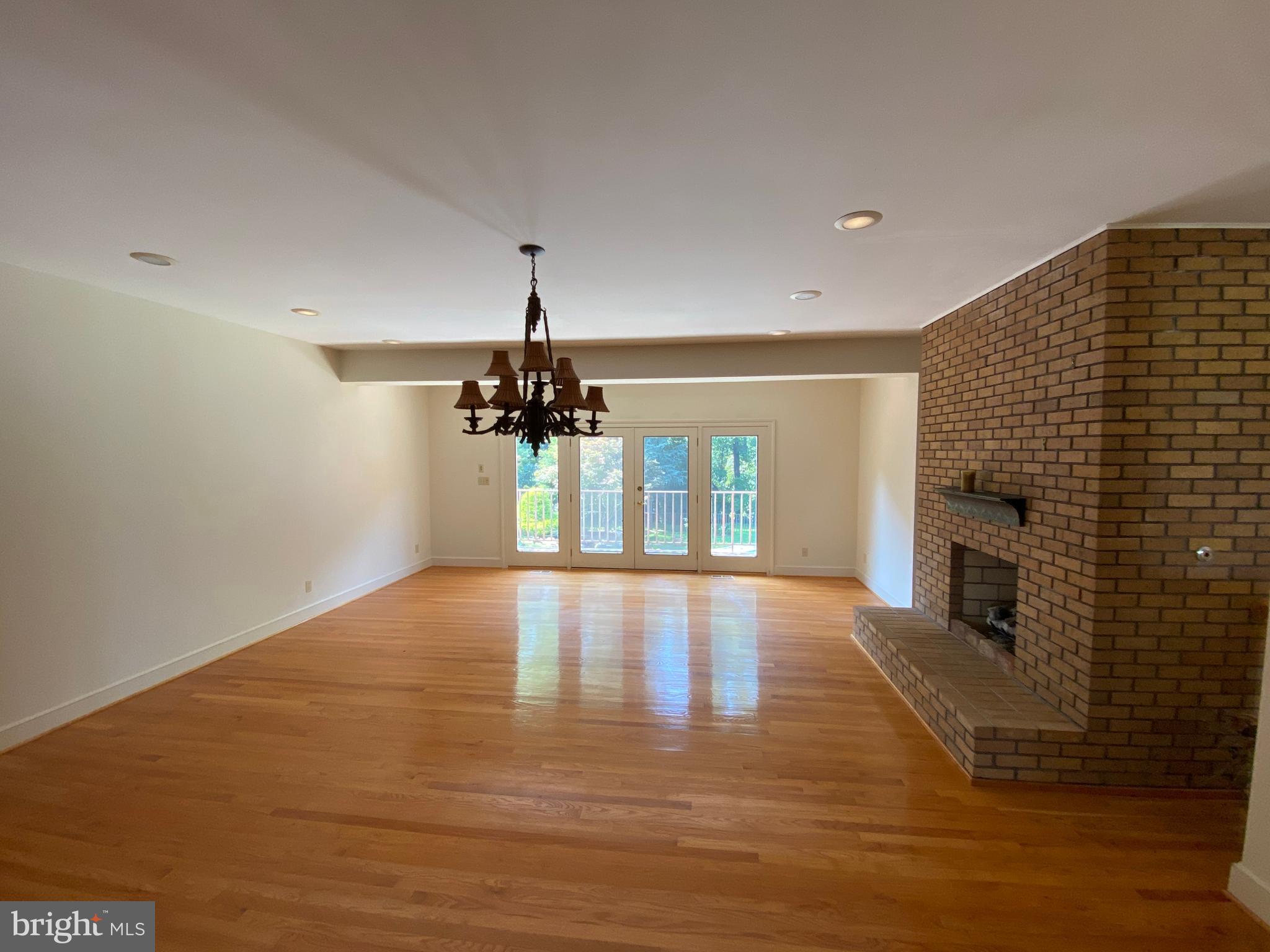 NORTH CLUB - Residential Lease