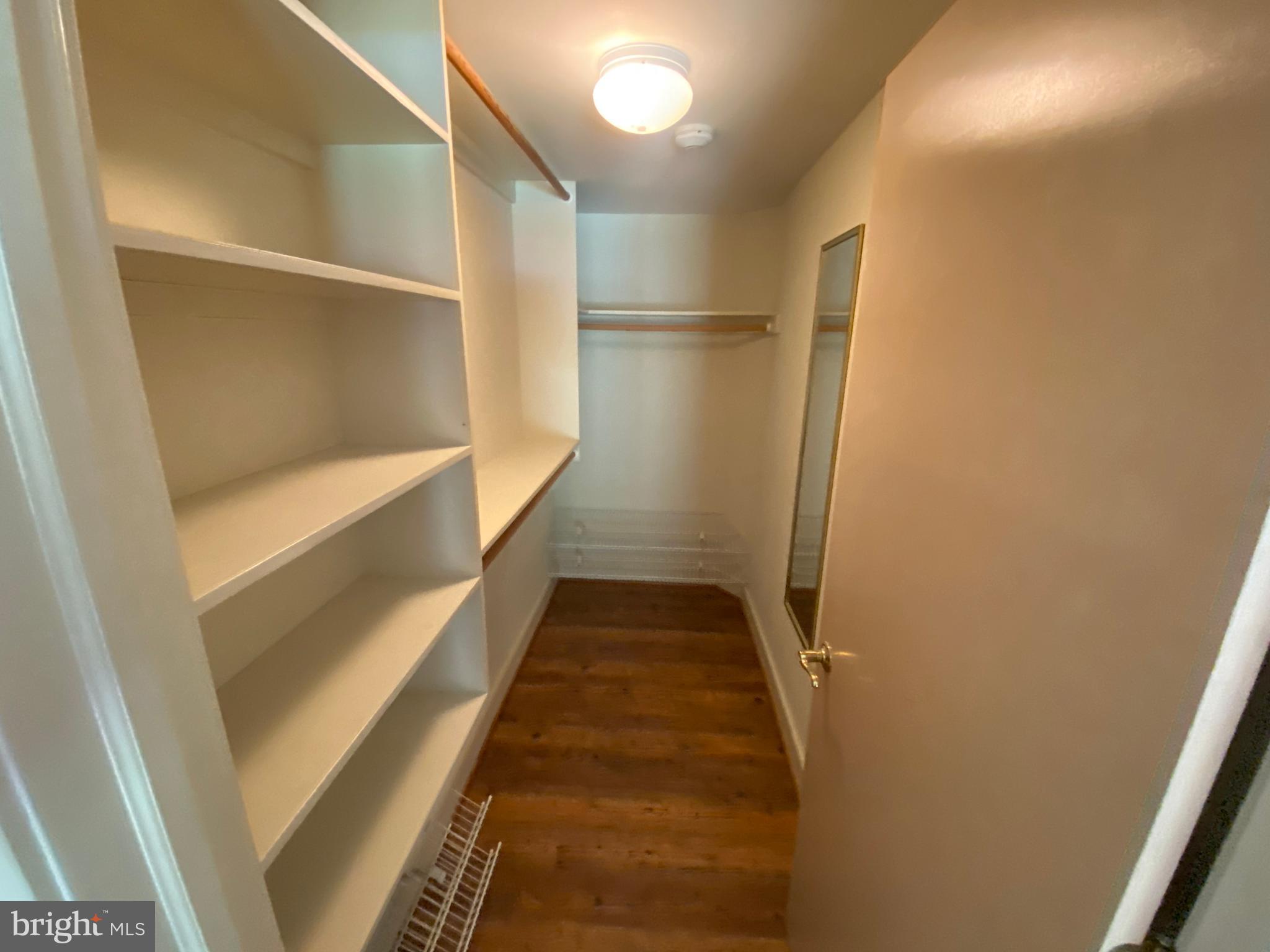 NORTH CLUB - Residential Lease